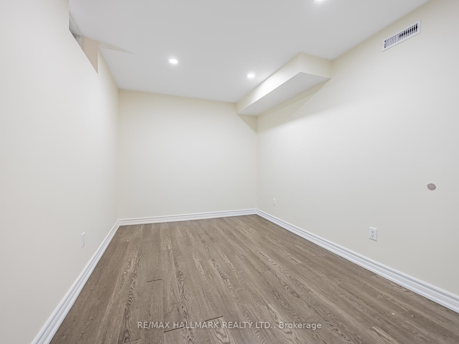 Photo 5 of 6630 Blackheath Ridge, Mississauga, Meadowvale Village — HOMEH