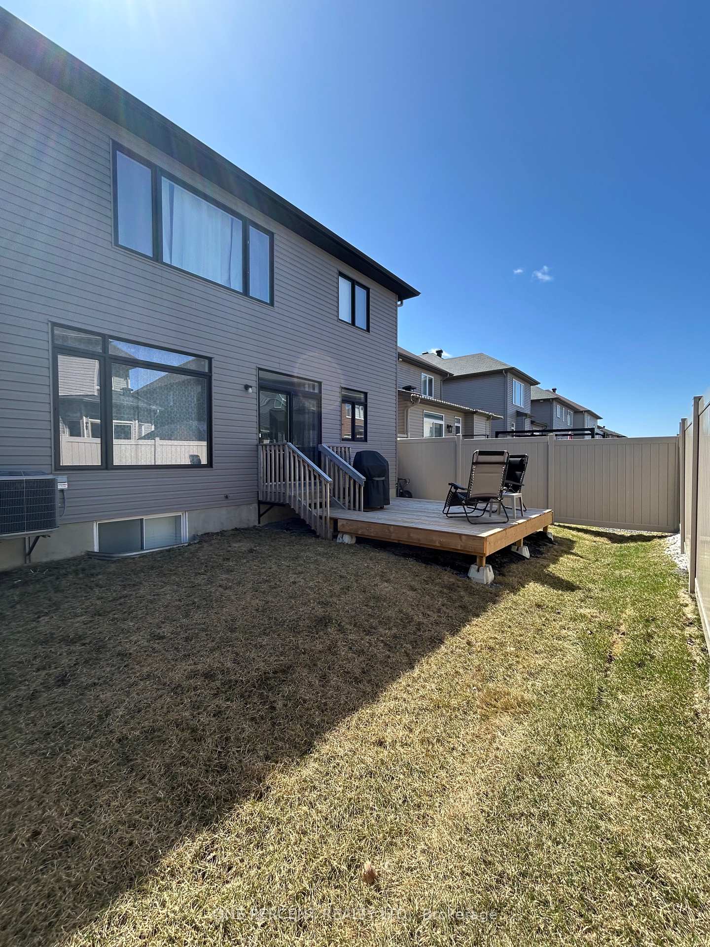 Photo 24 of 241 Fountainhead Drive, Ottawa, Mer Bleue/Bradley Estates/Anderson Park — HOMEH