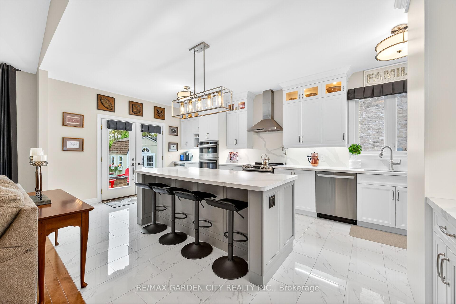 Photo 7 of 8 Bacon Lane, Pelham, Fonthill — HOMEH