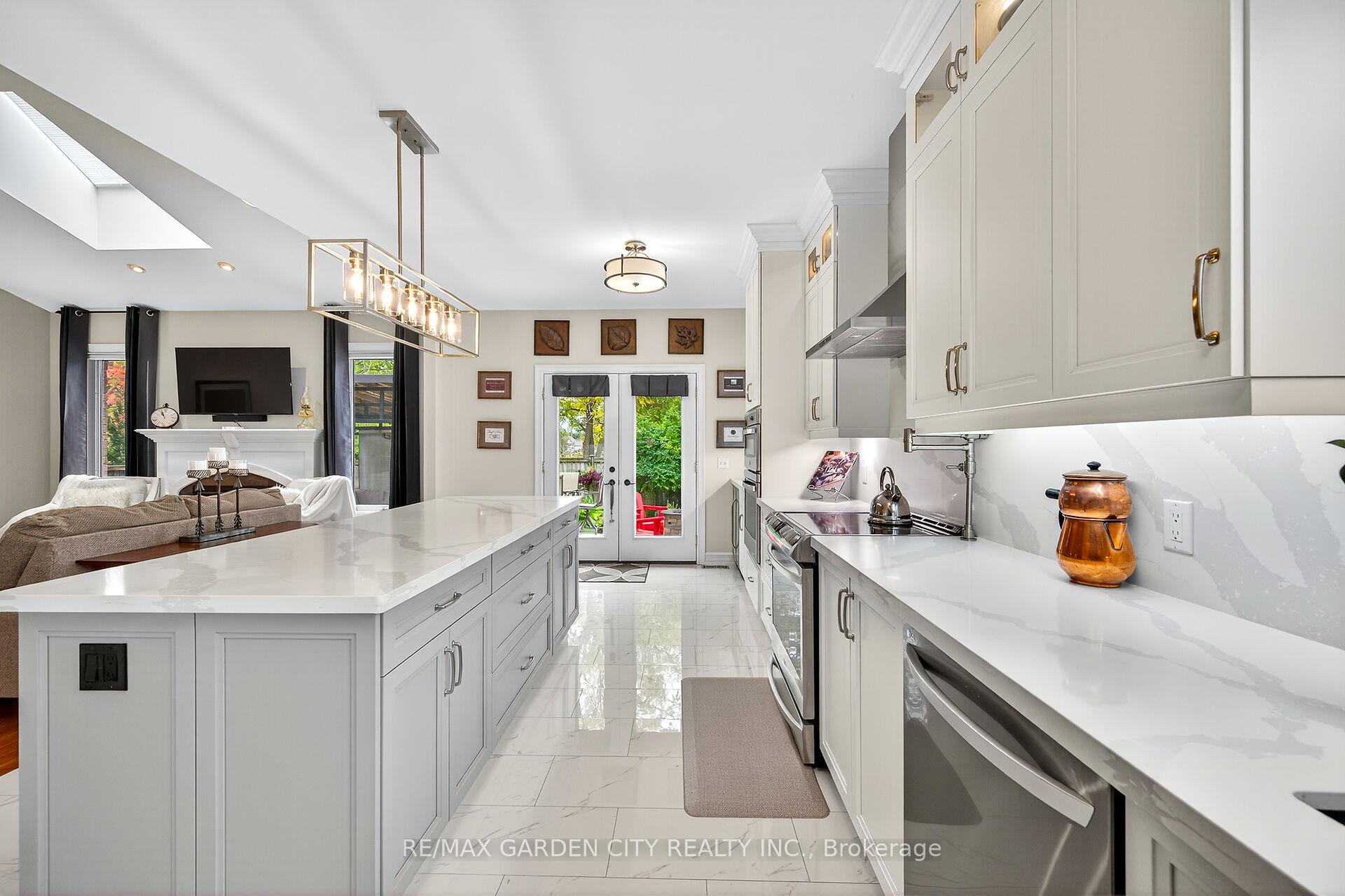 Photo 16 of 8 Bacon Lane, Pelham, Fonthill — HOMEH