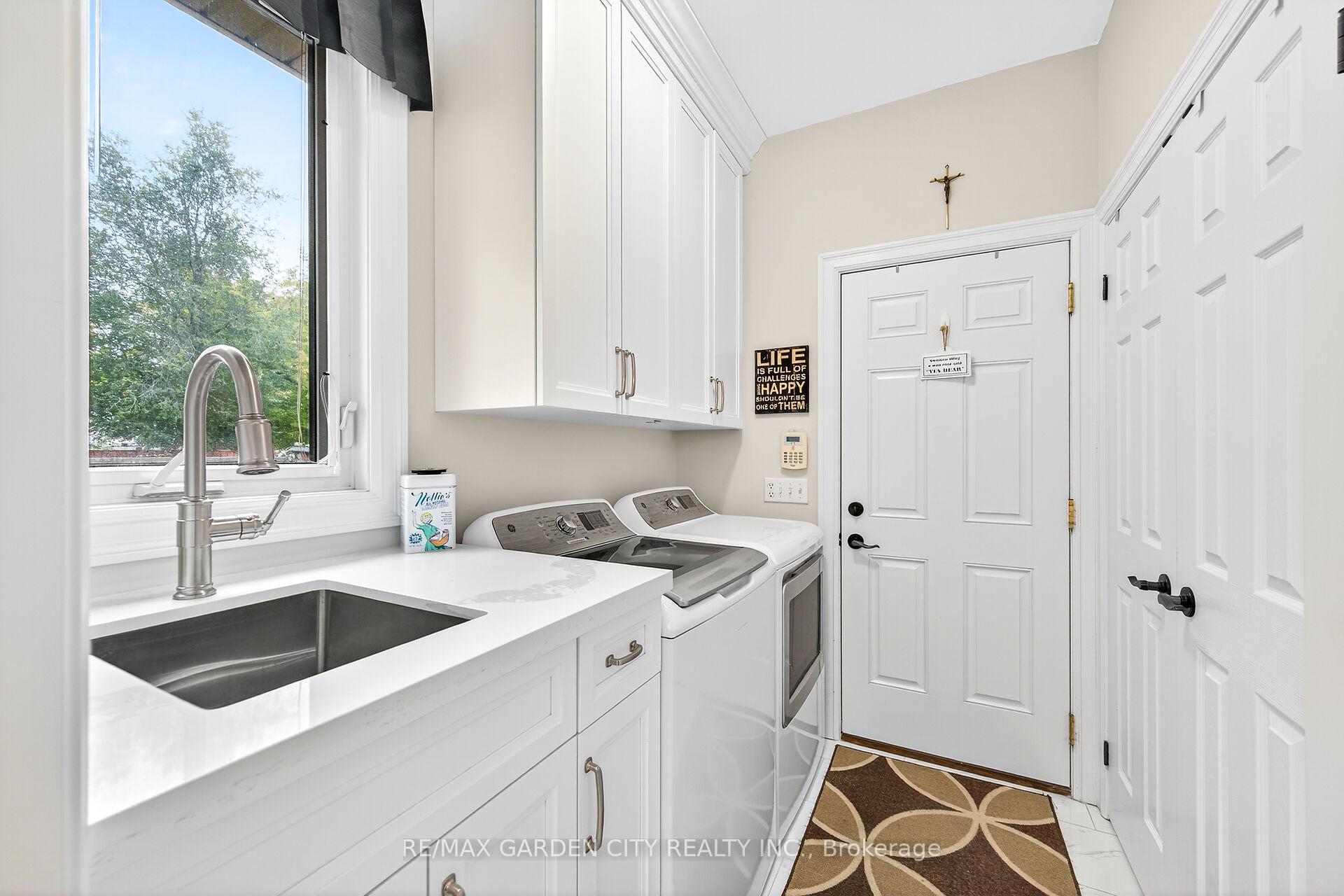 Photo 18 of 8 Bacon Lane, Pelham, Fonthill — HOMEH