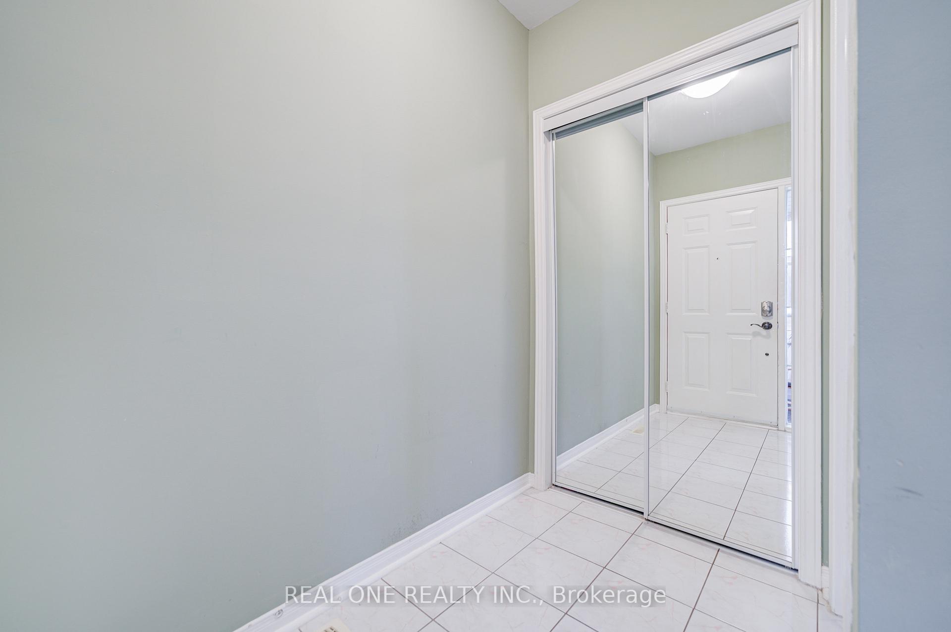 Photo 14 of 582 Willowick Drive, Newmarket, Stonehaven-Wyndham — HOMEH