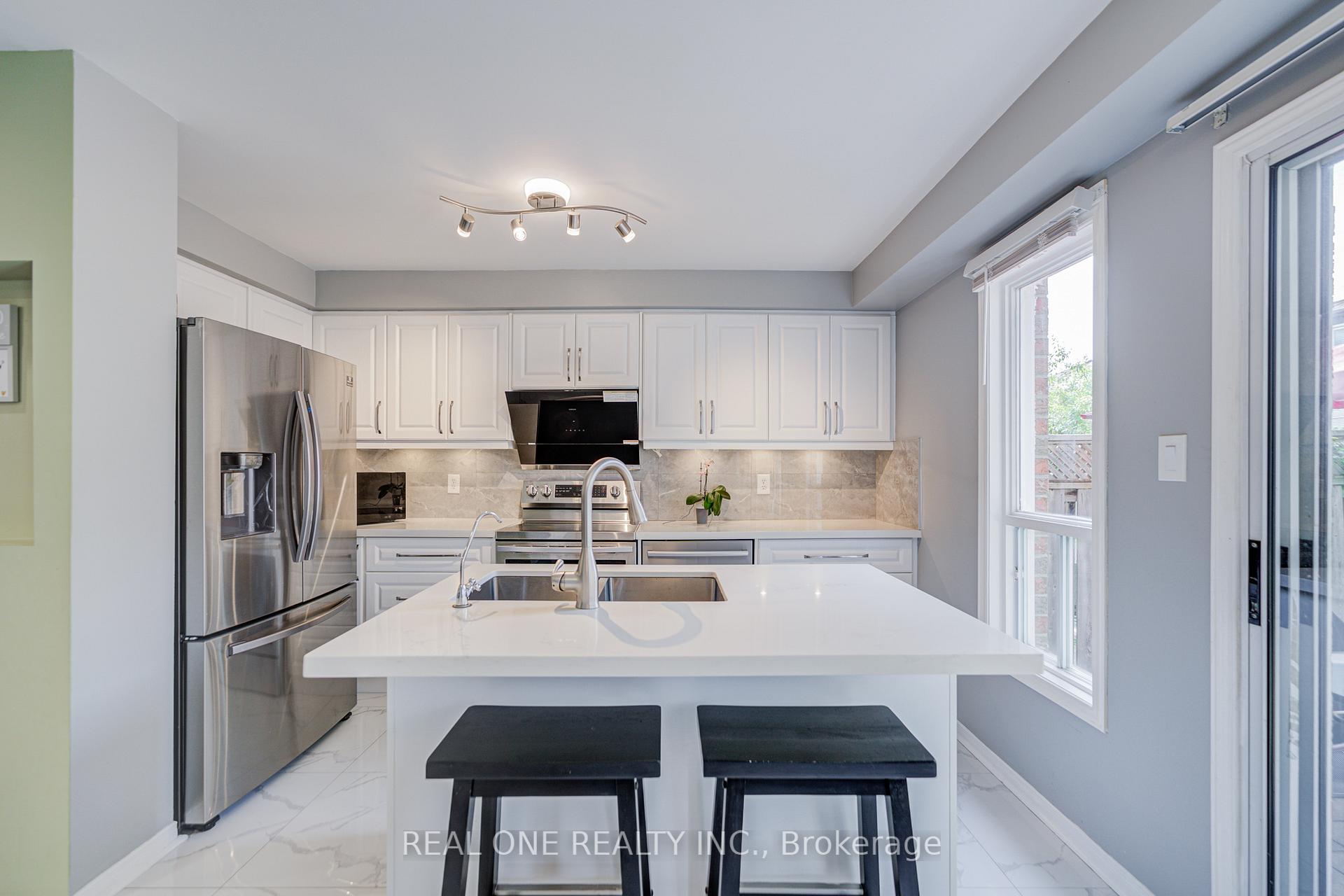 Photo 23 of 582 Willowick Drive, Newmarket, Stonehaven-Wyndham — HOMEH