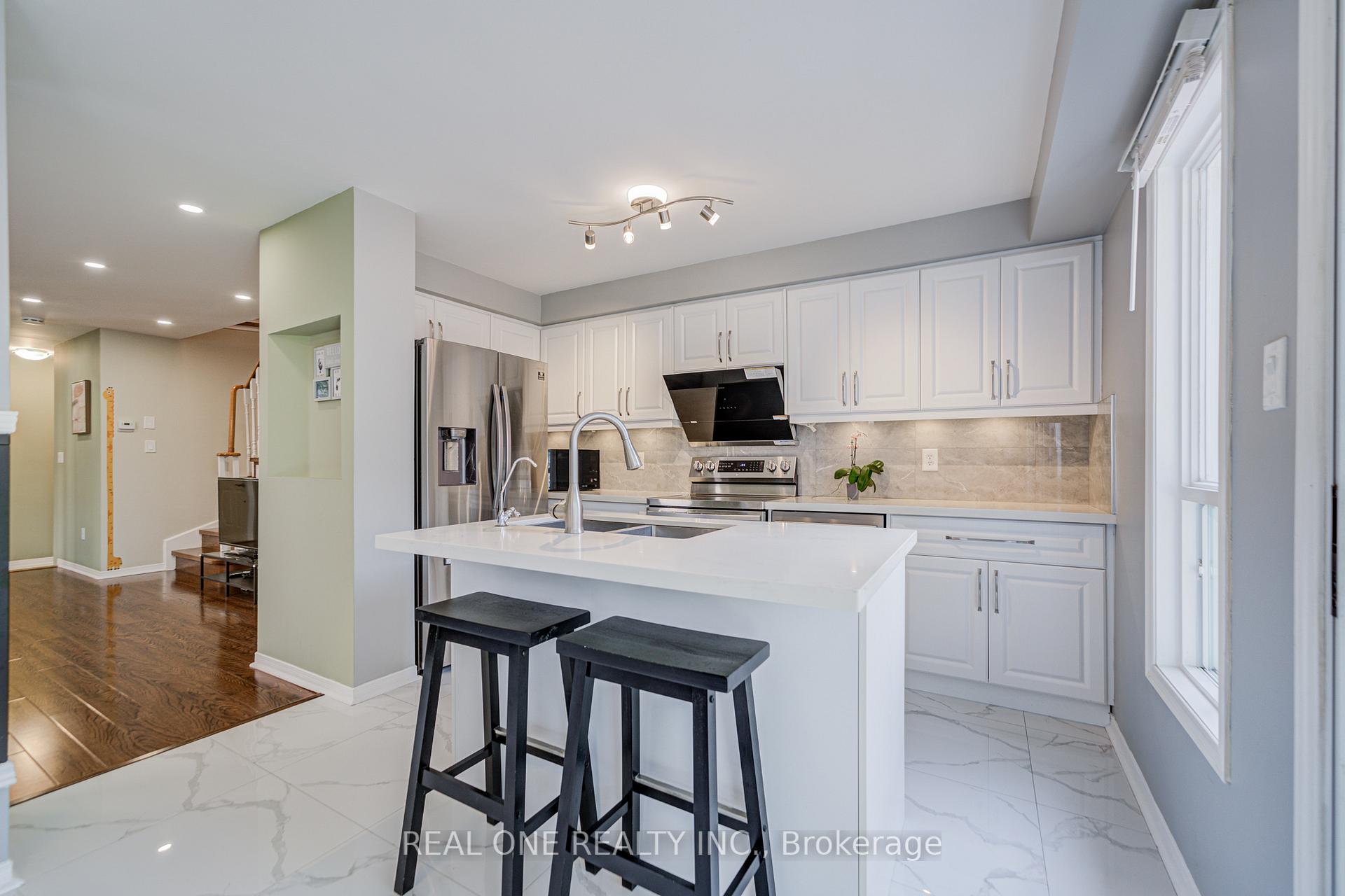 Photo 24 of 582 Willowick Drive, Newmarket, Stonehaven-Wyndham — HOMEH