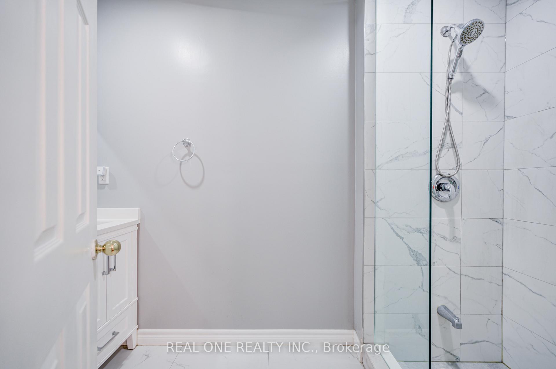 Photo 37 of 582 Willowick Drive, Newmarket, Stonehaven-Wyndham — HOMEH