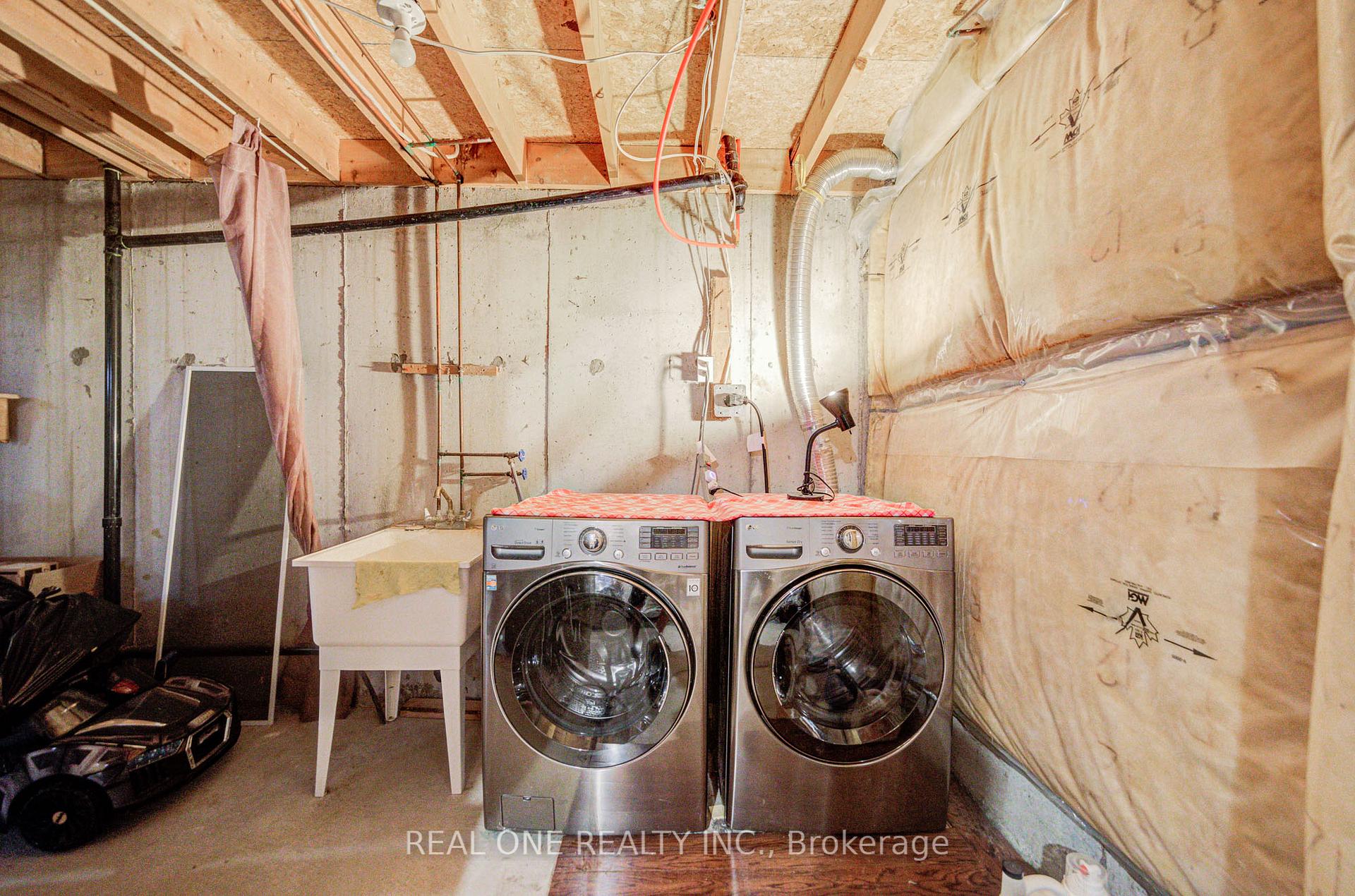 Photo 44 of 582 Willowick Drive, Newmarket, Stonehaven-Wyndham — HOMEH