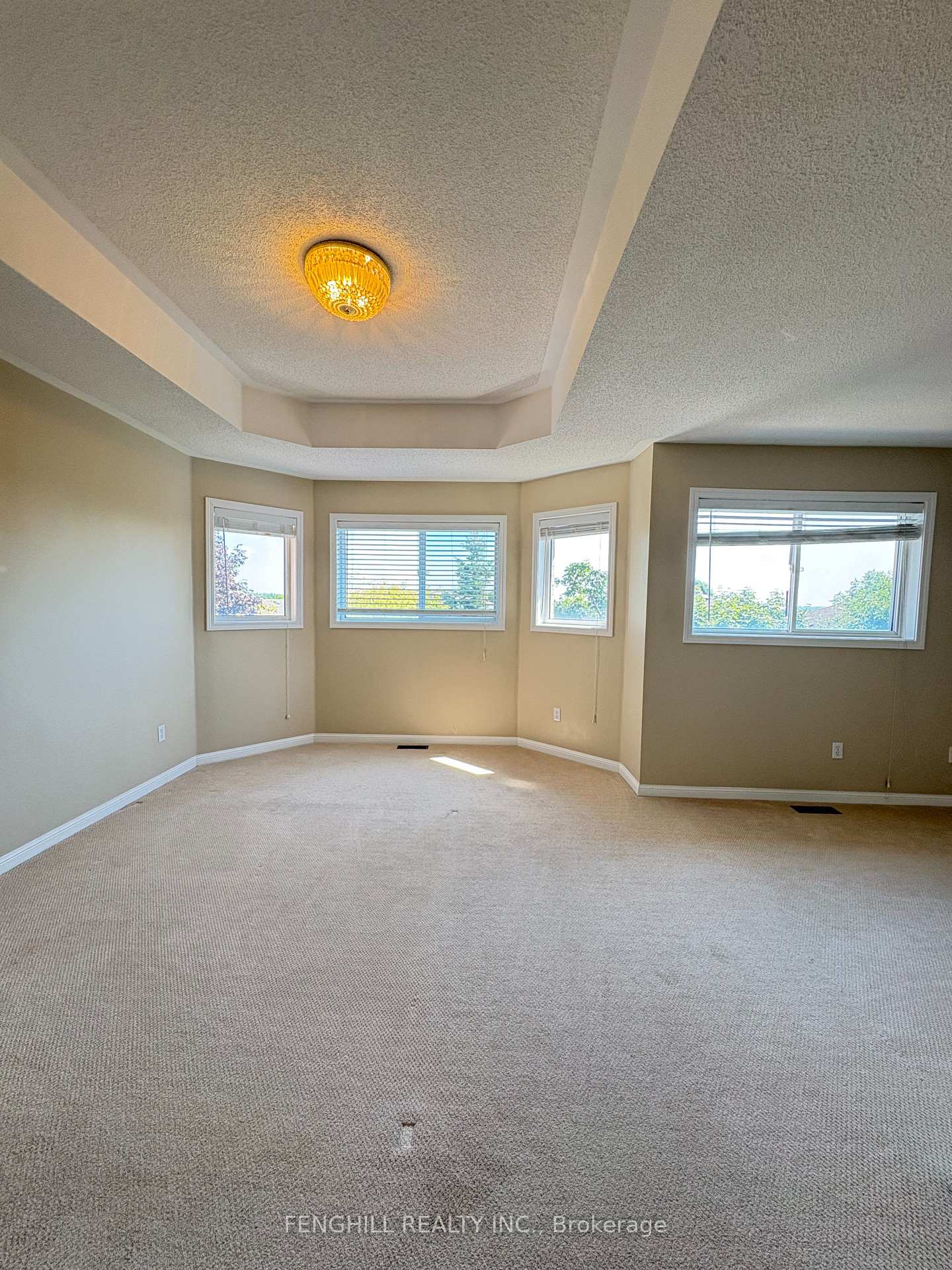 Photo 12 of 858 Stonehaven Avenue, Newmarket, Stonehaven-Wyndham — HOMEH