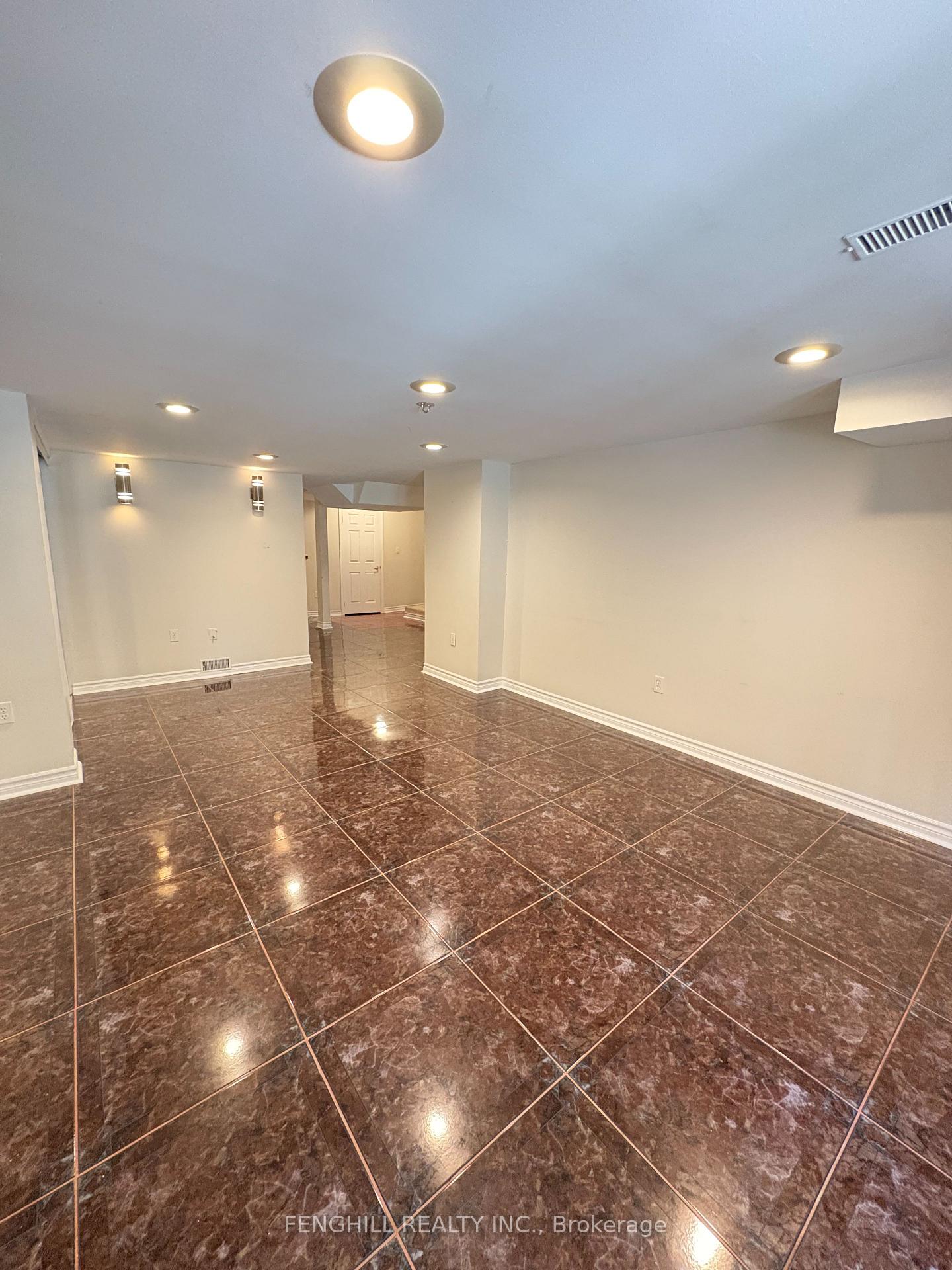 Photo 15 of 858 Stonehaven Avenue, Newmarket, Stonehaven-Wyndham — HOMEH