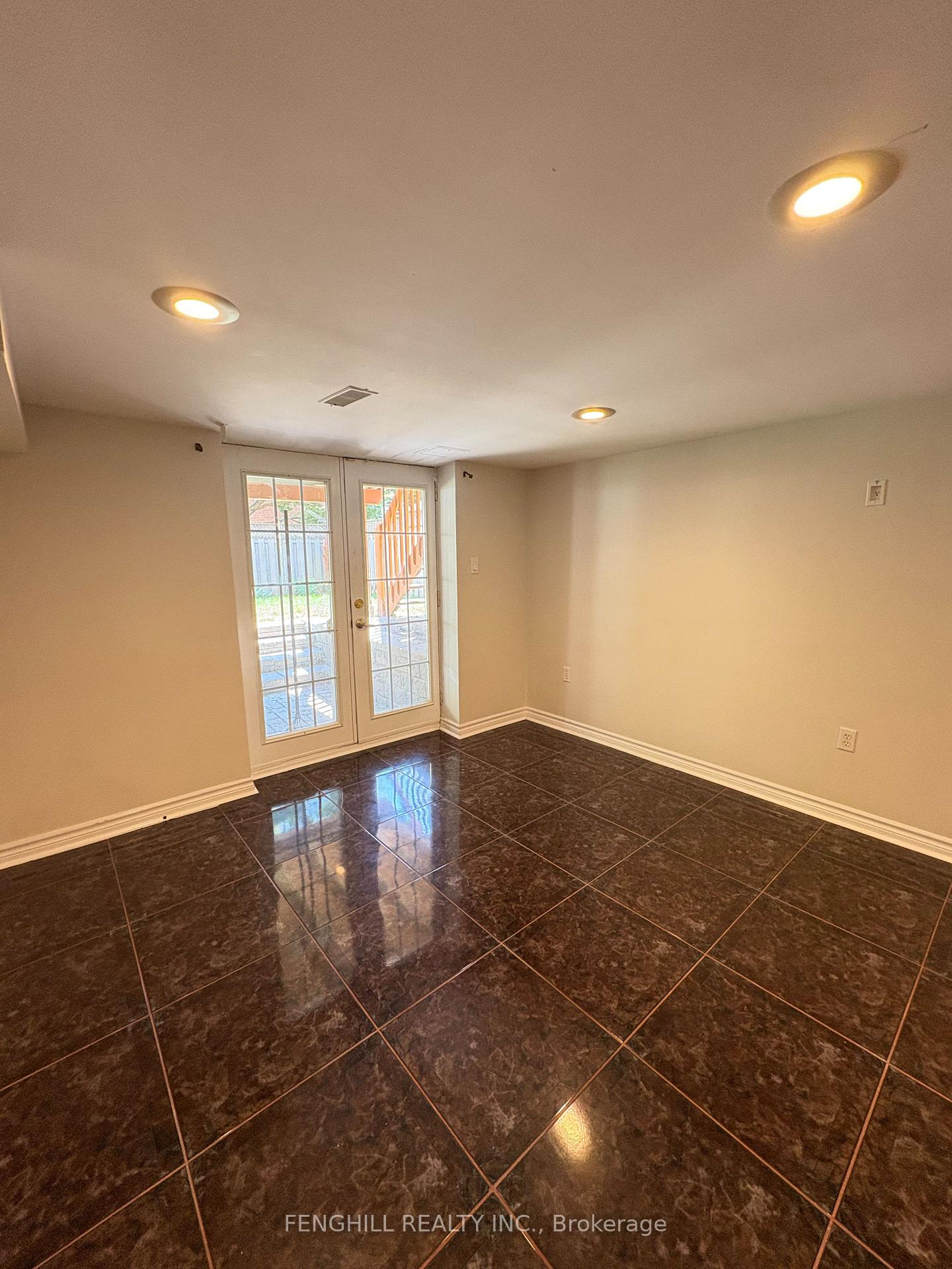 Photo 16 of 858 Stonehaven Avenue, Newmarket, Stonehaven-Wyndham — HOMEH