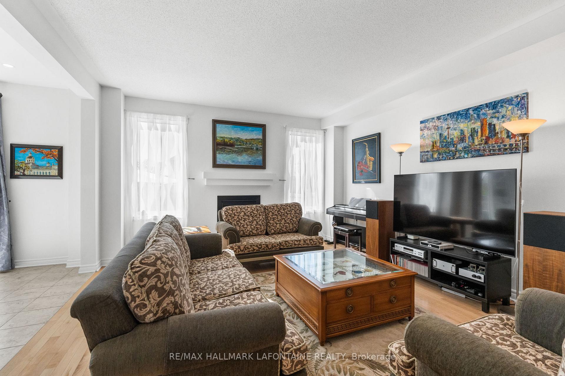 Photo 9 of 359 Hepatica Way, Ottawa, Avalon West — HOMEH