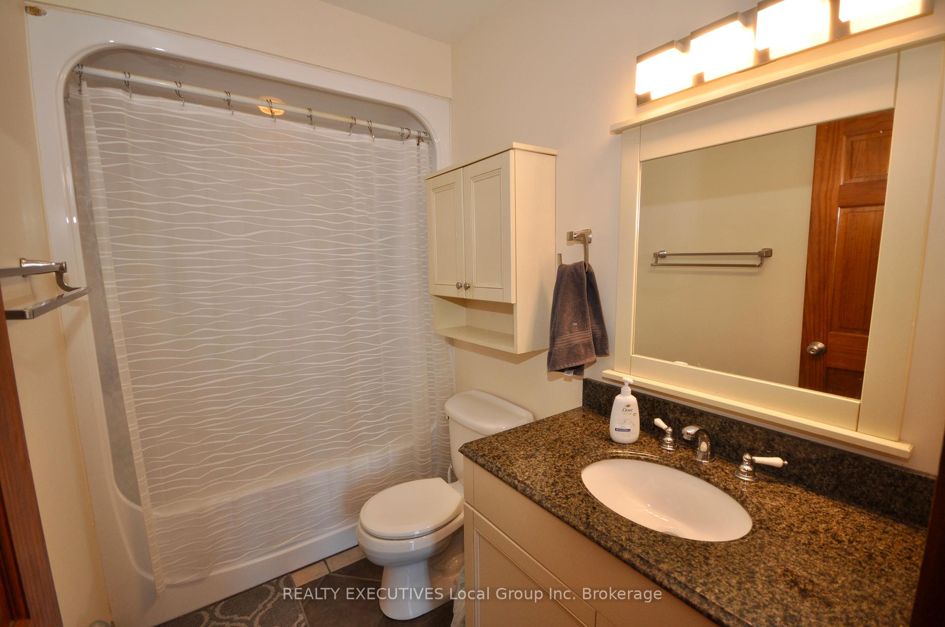 Photo 18 of 400C Shorewood Road, North Bay, Birchaven — HOMEH