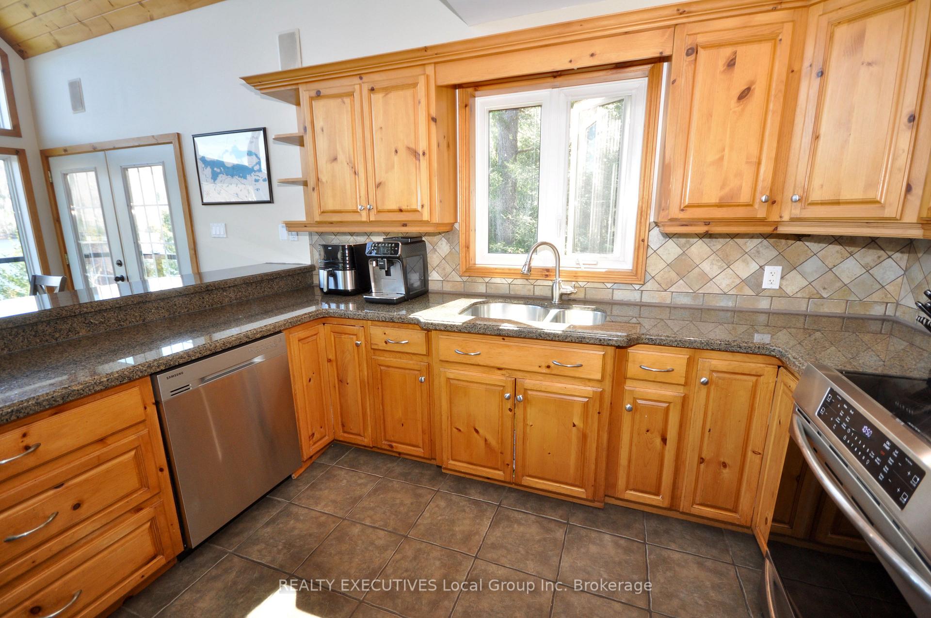 Photo 21 of 400C Shorewood Road, North Bay, Birchaven — HOMEH