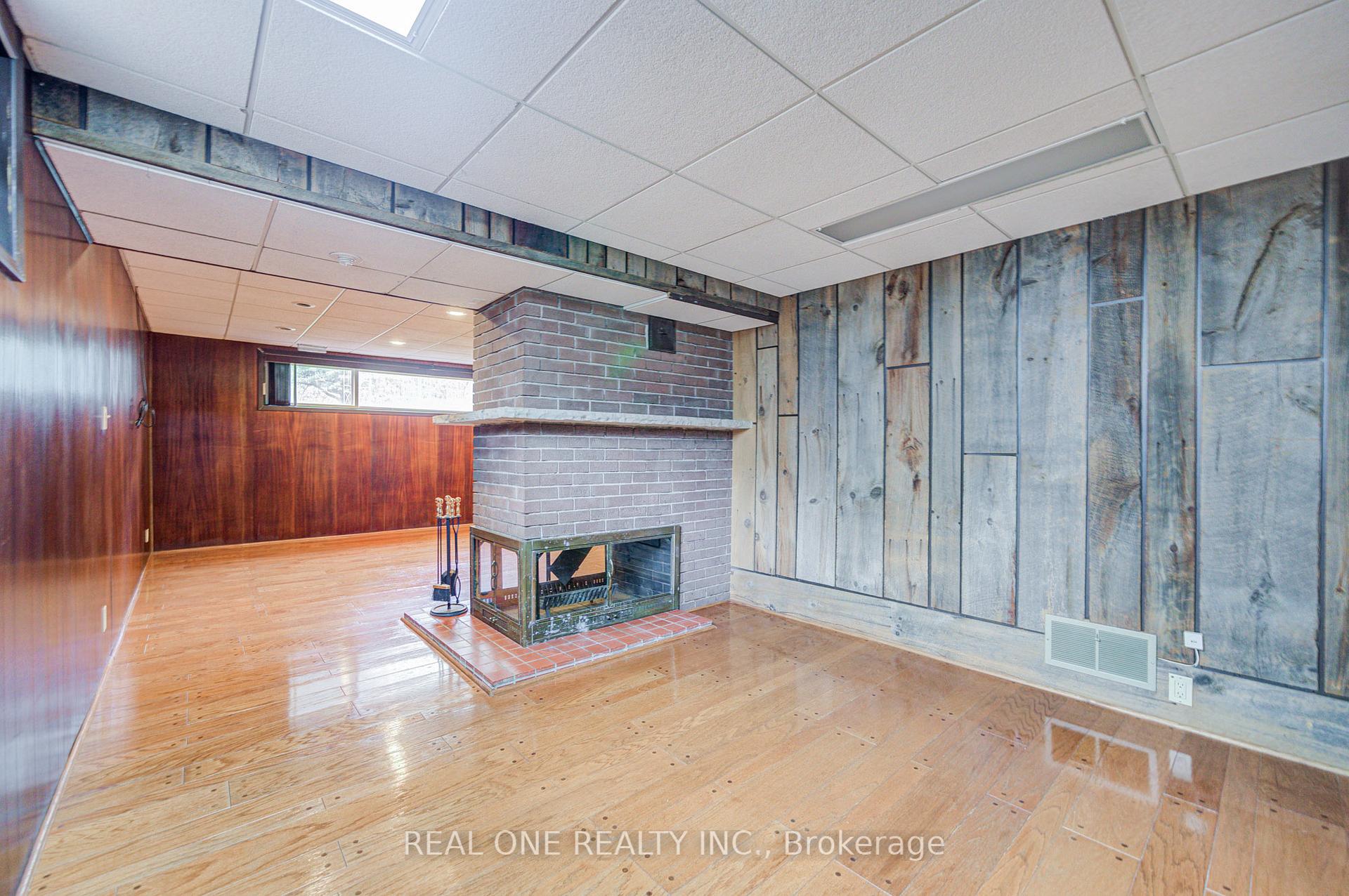 Photo 1 of 3372 Enniskillen Circle, Mississauga, Erindale — HOMEH
