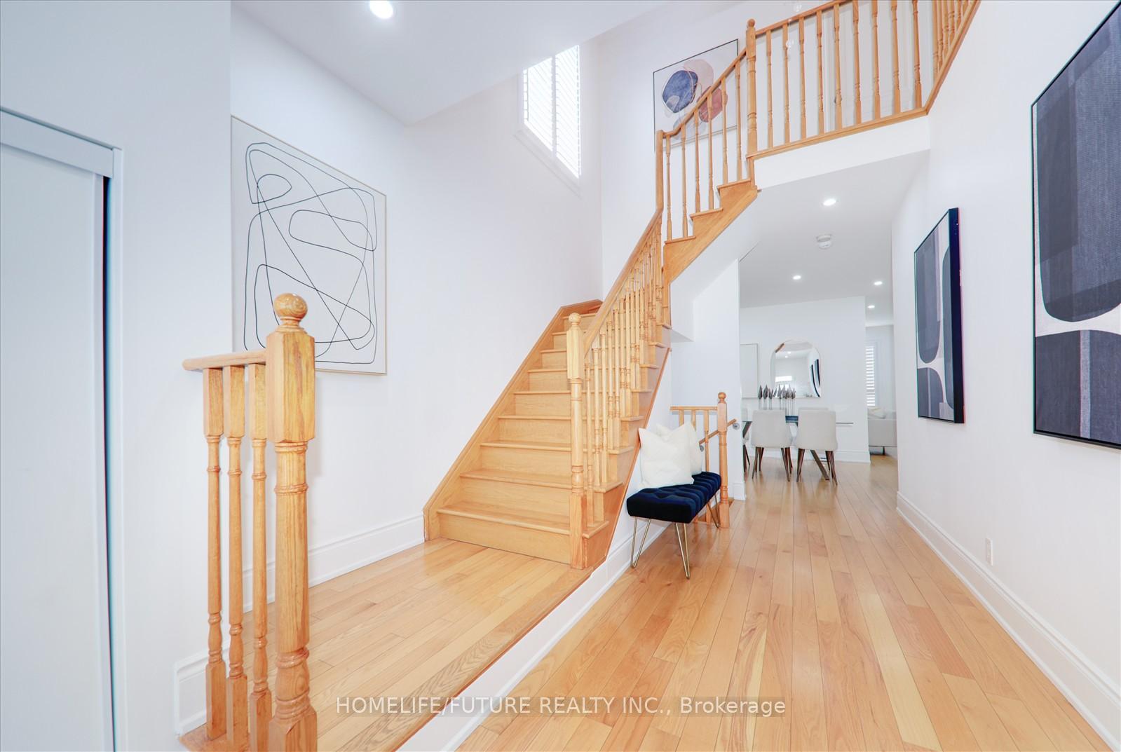 Photo 6 of 105 Blackwell Crescent, Oshawa, Windfields — HOMEH