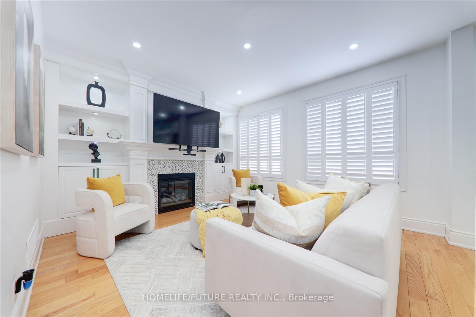 Photo 9 of 105 Blackwell Crescent, Oshawa, Windfields — HOMEH
