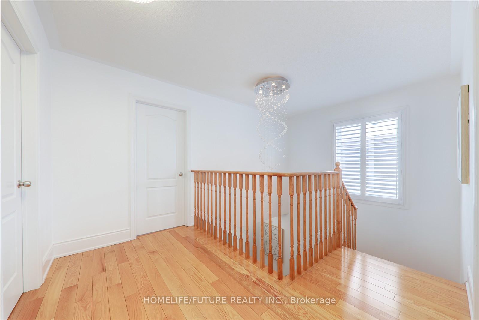 Photo 17 of 105 Blackwell Crescent, Oshawa, Windfields — HOMEH