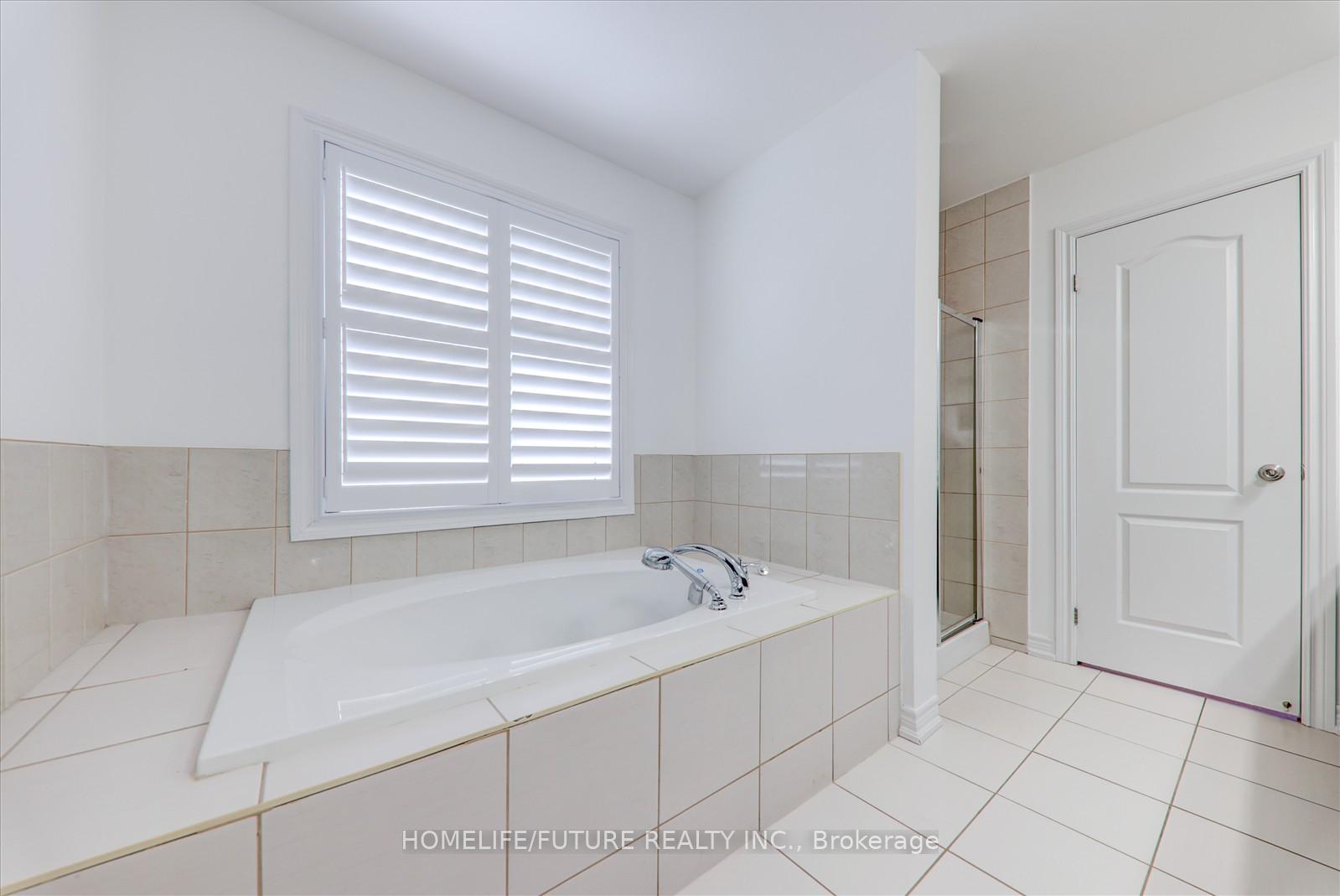 Photo 22 of 105 Blackwell Crescent, Oshawa, Windfields — HOMEH