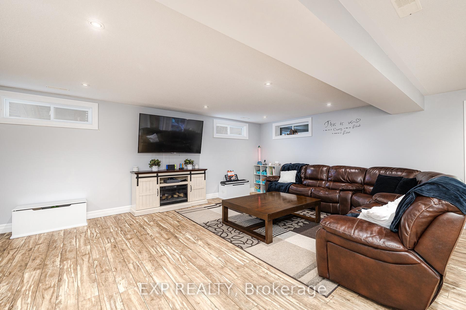 Photo 22 of 925 Reserve Avenue S, North Perth, Listowel — HOMEH