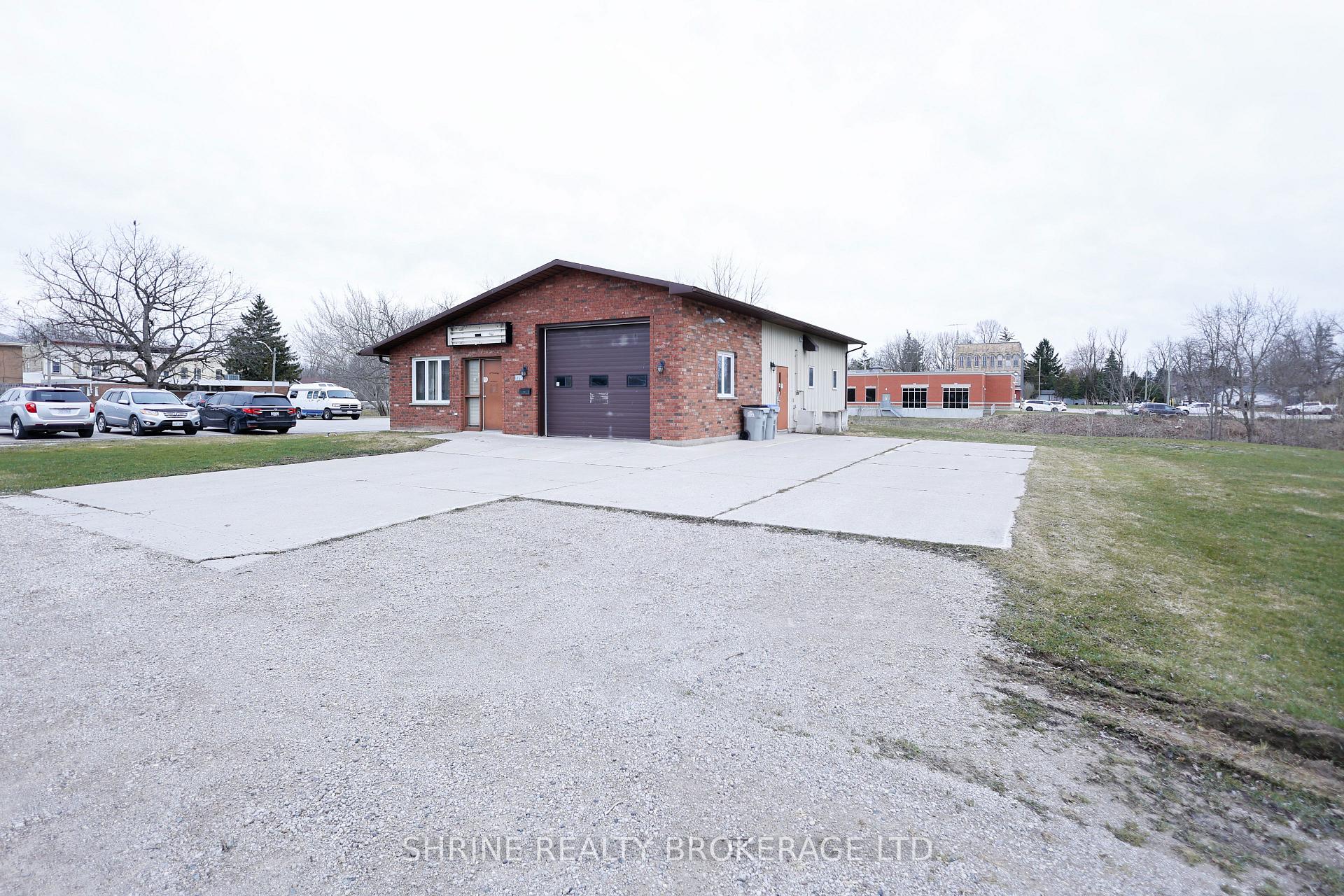 Photo 2 of 179 Mill Street, North Middlesex, Parkhill — HOMEH