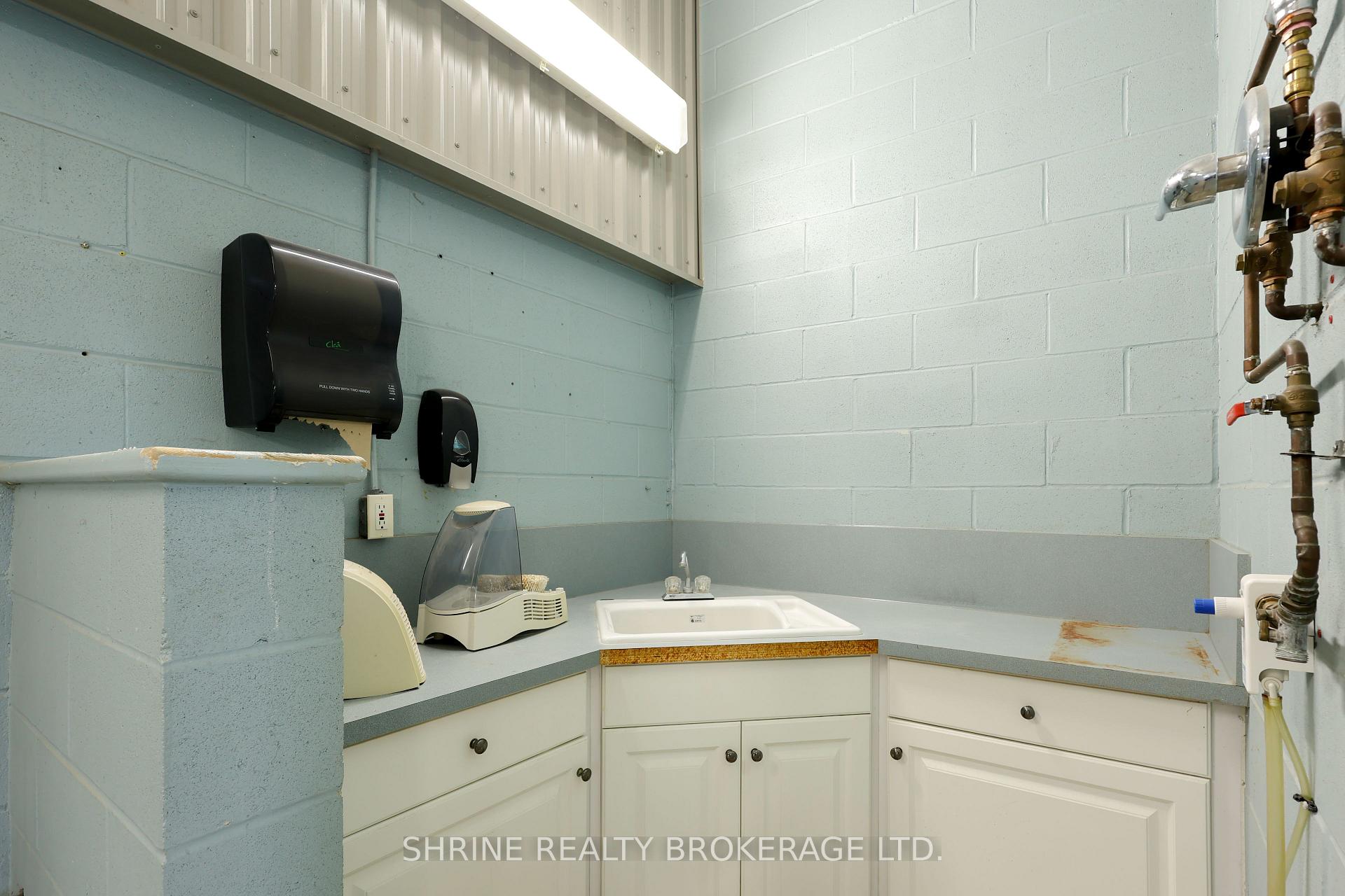 Photo 7 of 179 Mill Street, North Middlesex, Parkhill — HOMEH