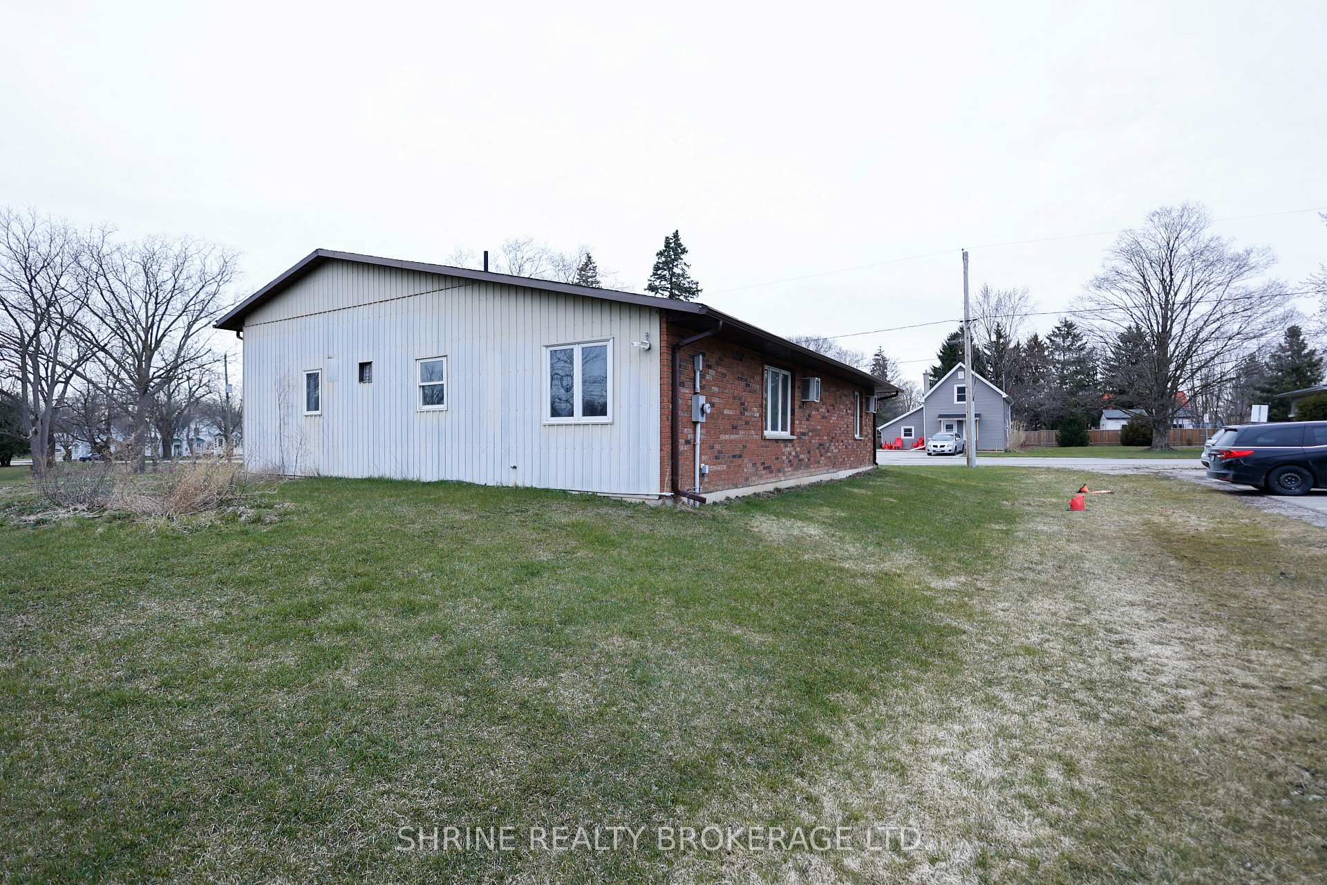 Photo 44 of 179 Mill Street, North Middlesex, Parkhill — HOMEH
