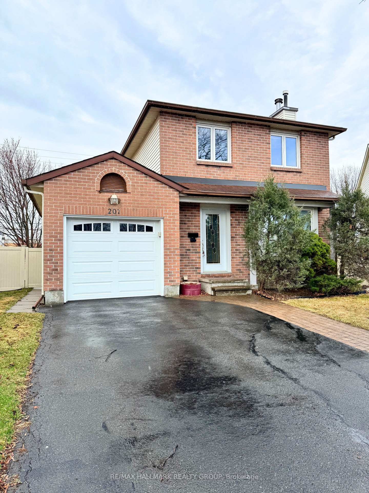Photo 1 of 207 Park Grove Drive, Ottawa, Queenswood Heights South — HOMEH