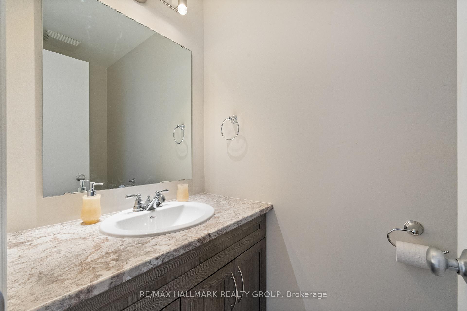 Photo 4 of 207 Park Grove Drive, Ottawa, Queenswood Heights South — HOMEH