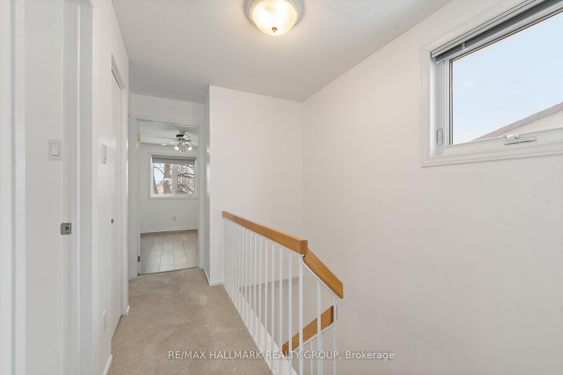 Photo 24 of 207 Park Grove Drive, Ottawa, Queenswood Heights South — HOMEH