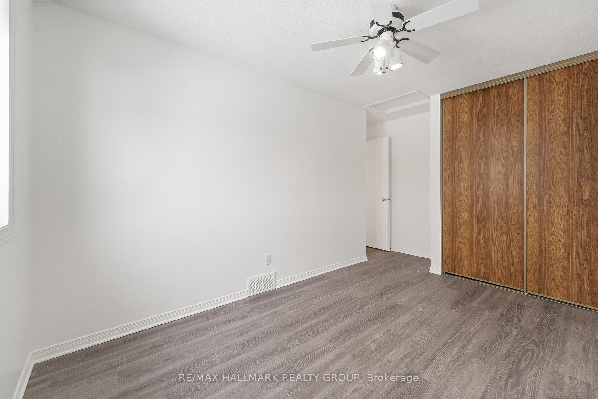 Photo 28 of 207 Park Grove Drive, Ottawa, Queenswood Heights South — HOMEH