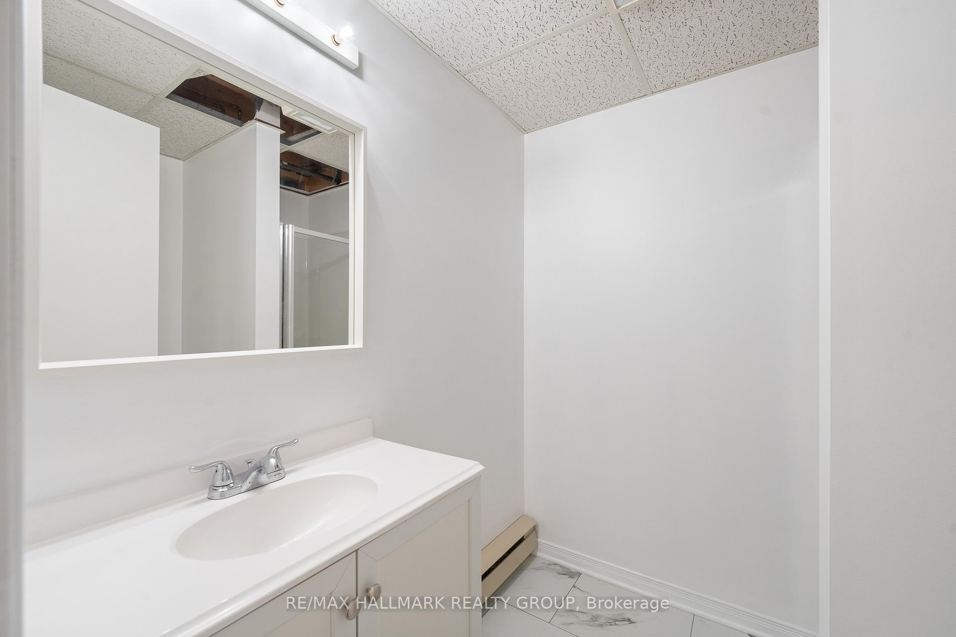 Photo 30 of 207 Park Grove Drive, Ottawa, Queenswood Heights South — HOMEH