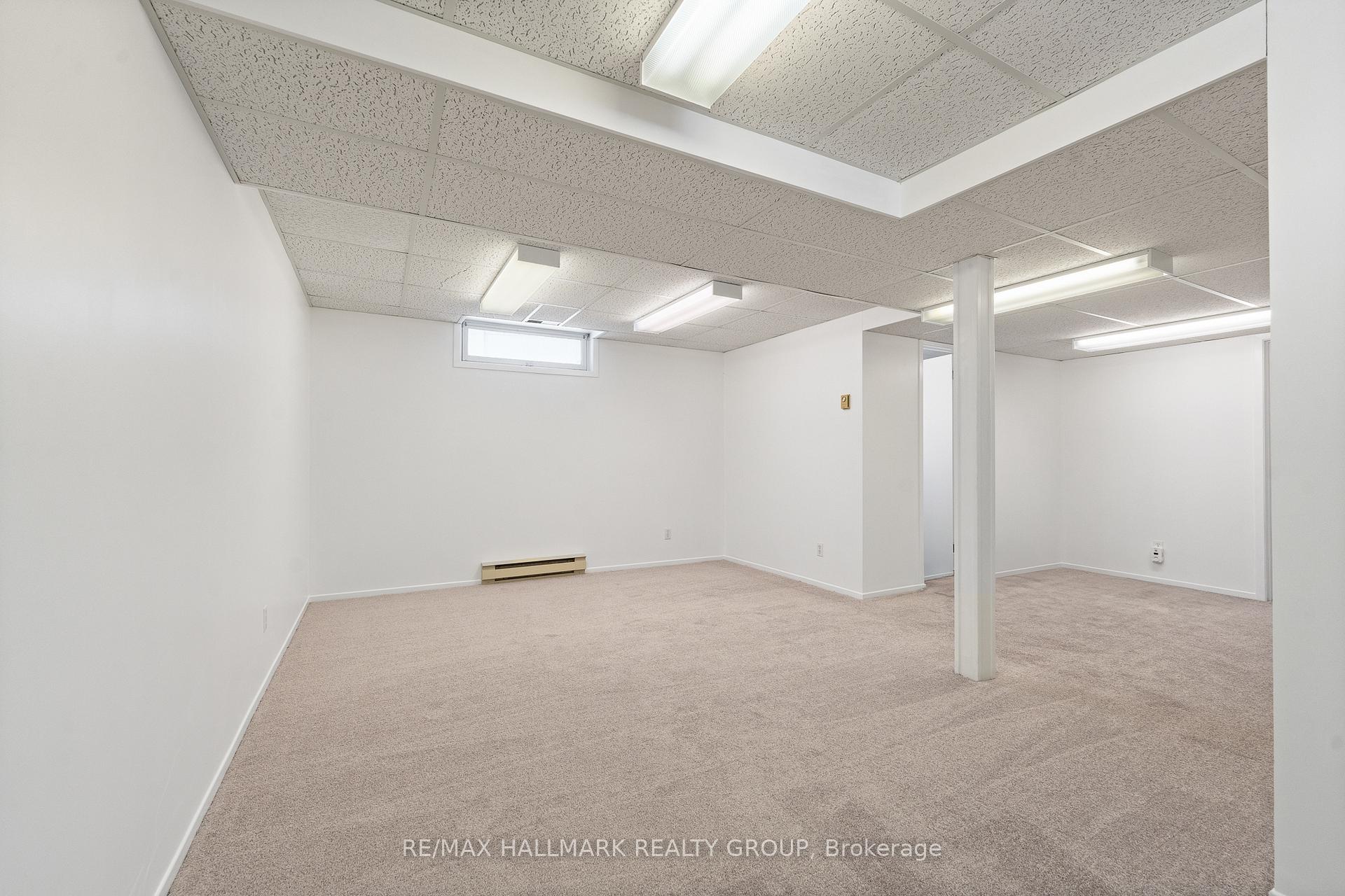 Photo 33 of 207 Park Grove Drive, Ottawa, Queenswood Heights South — HOMEH