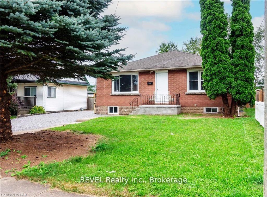 Photo 2 of 5530 Arthur Street, Niagara Falls, Cherrywood — HOMEH
