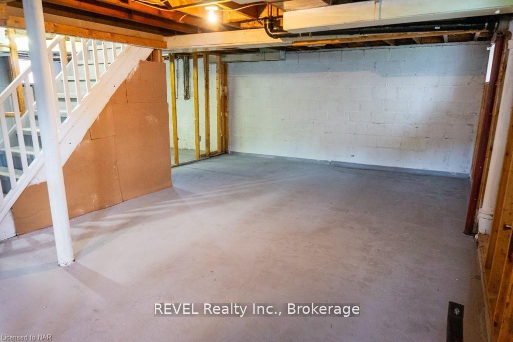 Photo 16 of 5530 Arthur Street, Niagara Falls, Cherrywood — HOMEH