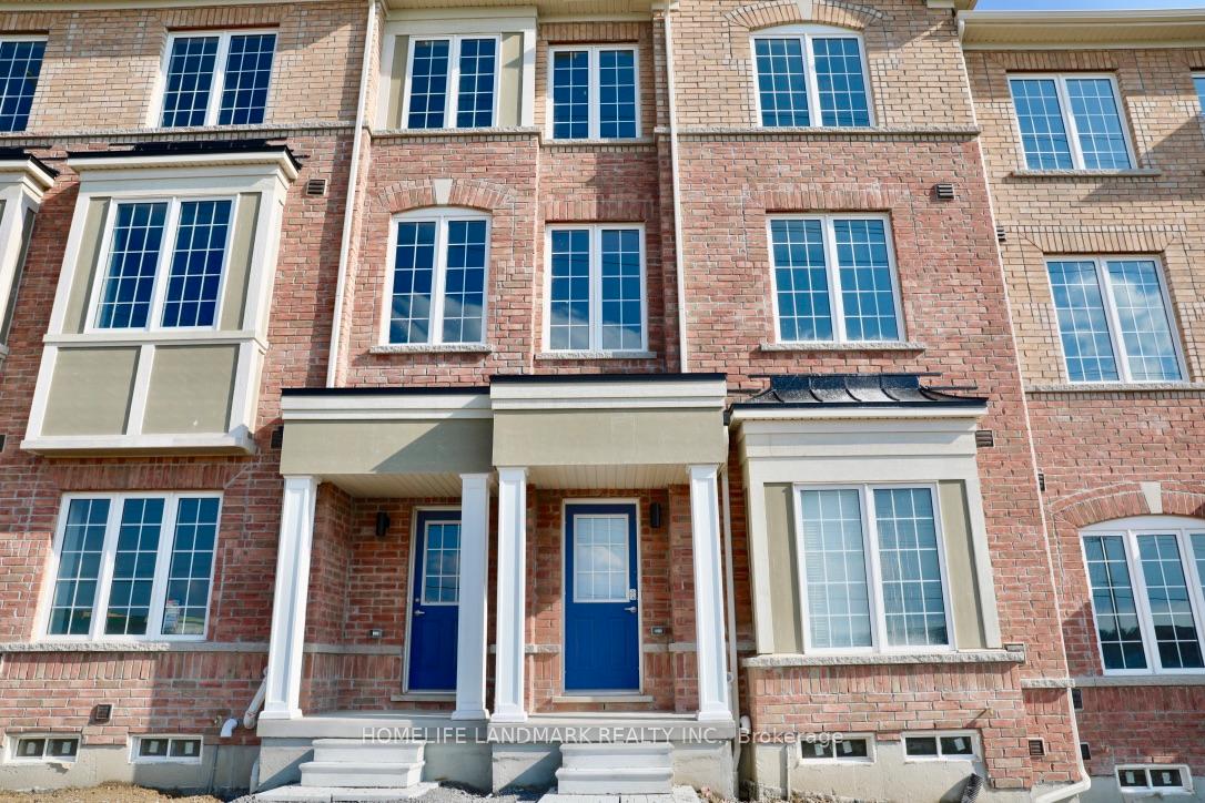 Front of 245 Harding Park Street