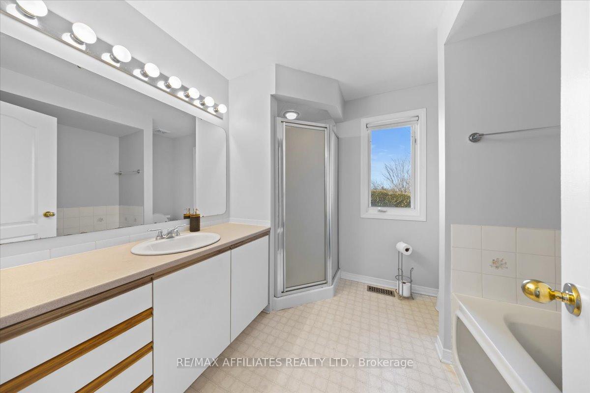 Photo 27 of 2055 Rolling Brook Drive, Ottawa, Chapel Hill South - Orleans Village — HOMEH