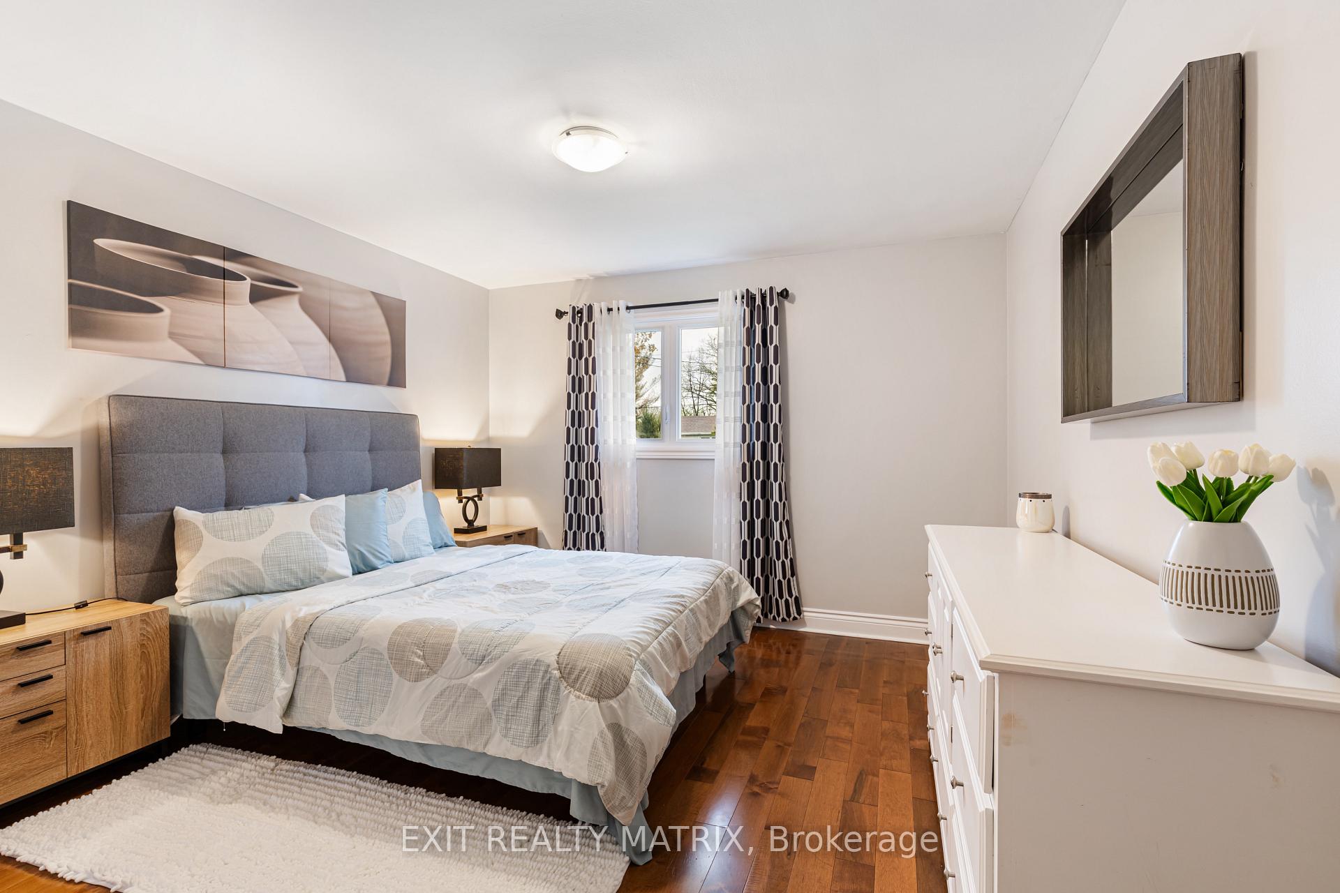 Photo 16 of Unit A, 848 Willow Avenue, Ottawa, Chatelaine Village — HOMEH