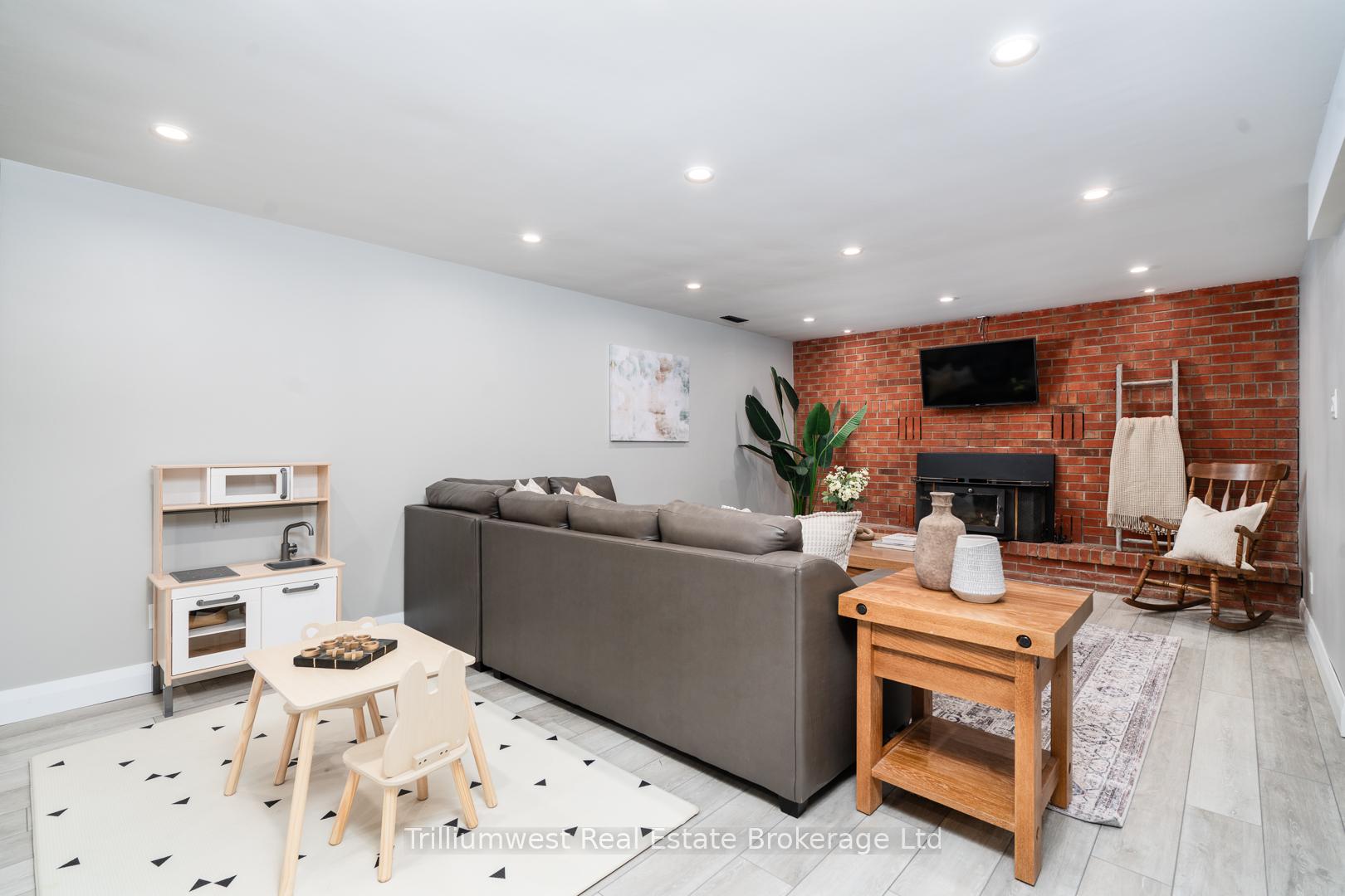 Photo 20 of 8688 164 Road, North Perth, Wallace — HOMEH