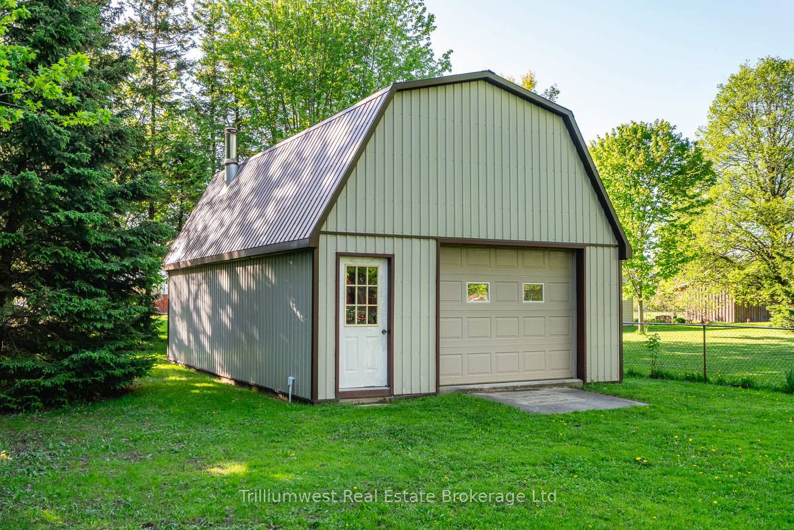 Photo 33 of 8688 164 Road, North Perth, Wallace — HOMEH
