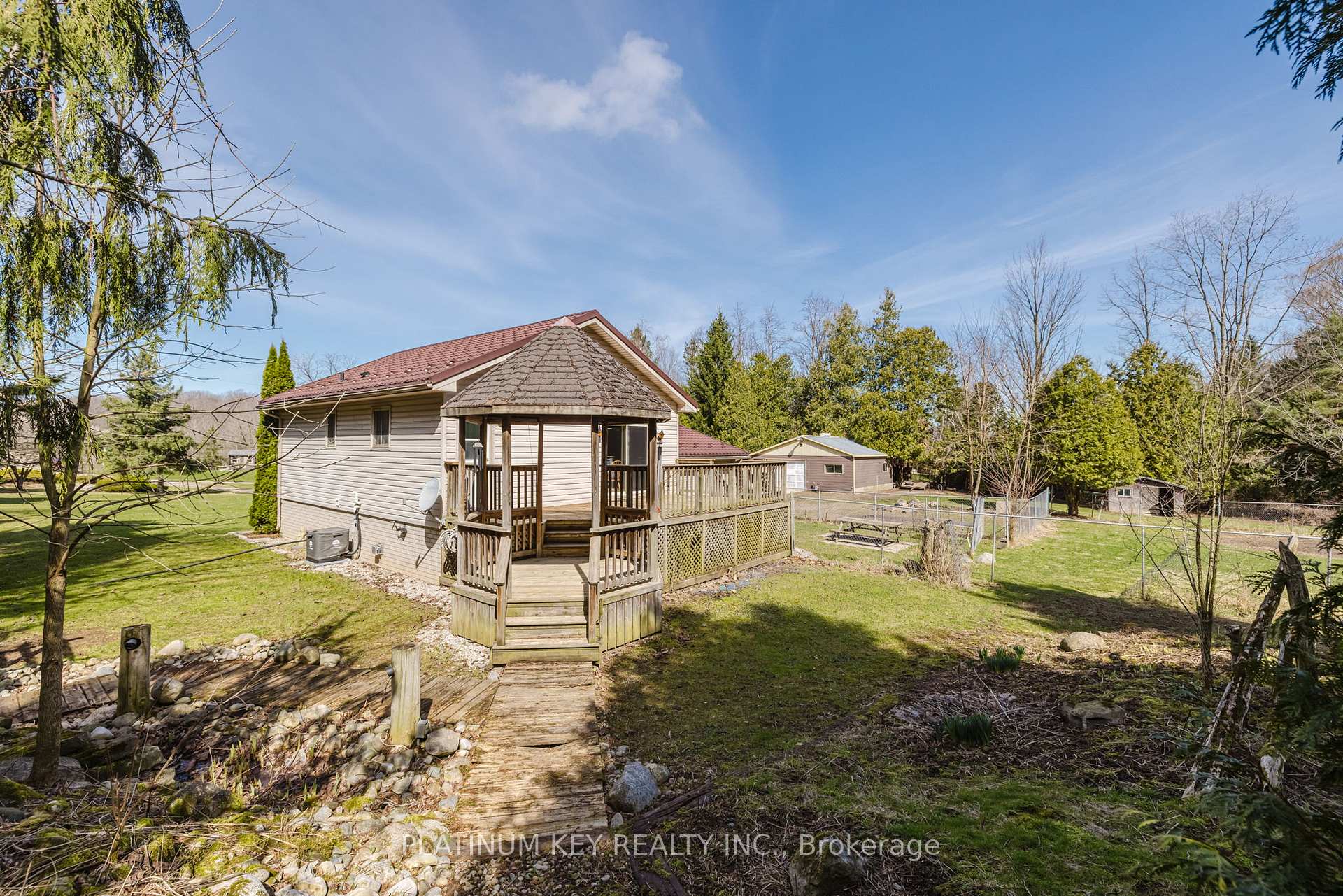 Photo 32 of 30614 Hungry Hollow Road, North Middlesex, Rural North Middlesex — HOMEH