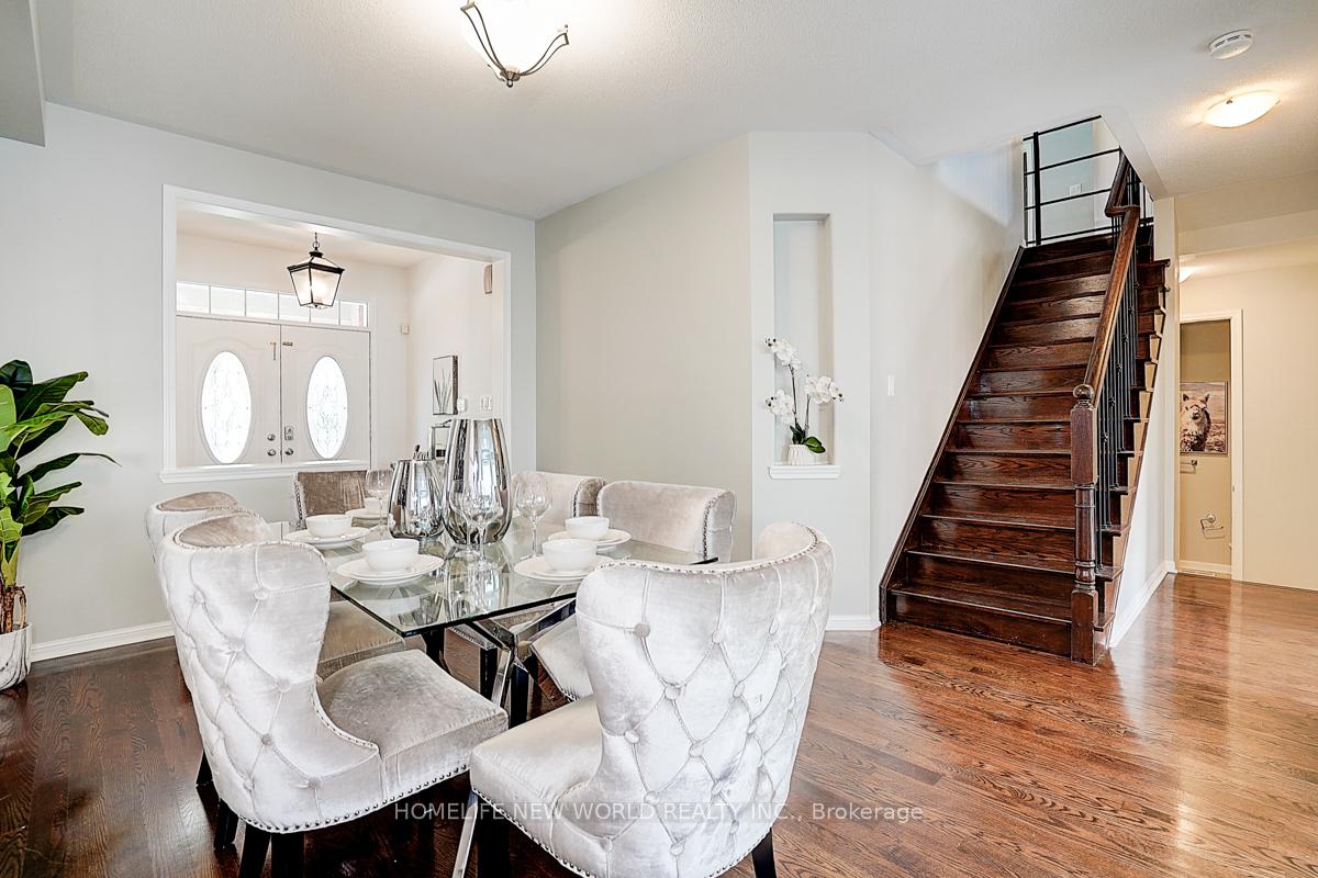 Photo 8 of 76 Bulmer Crescent, Newmarket, Glenway Estates — HOMEH