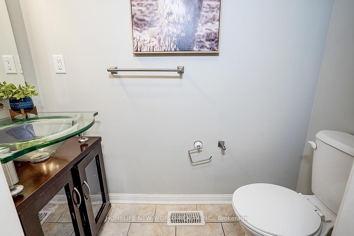 Photo 20 of 76 Bulmer Crescent, Newmarket, Glenway Estates — HOMEH