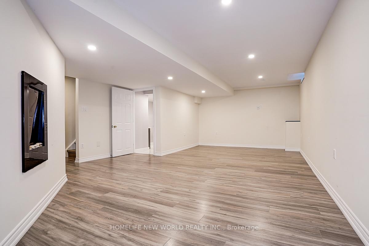 Photo 41 of 76 Bulmer Crescent, Newmarket, Glenway Estates — HOMEH