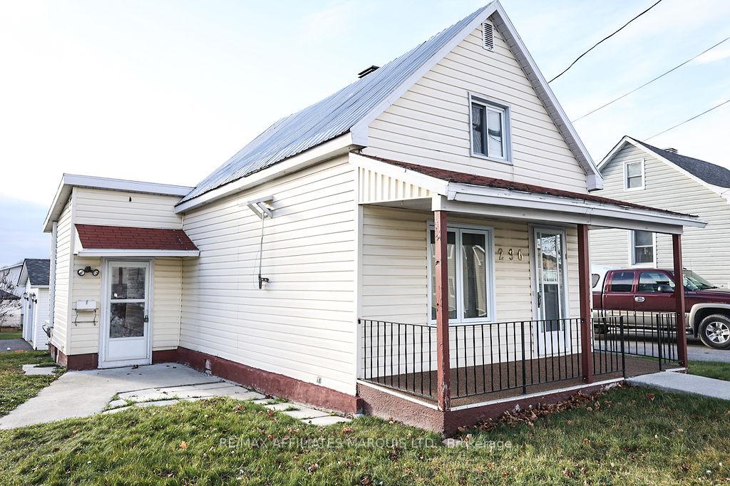 Photo 4 of 296 East Boundary Road, North Glengarry, Alexandria — HOMEH