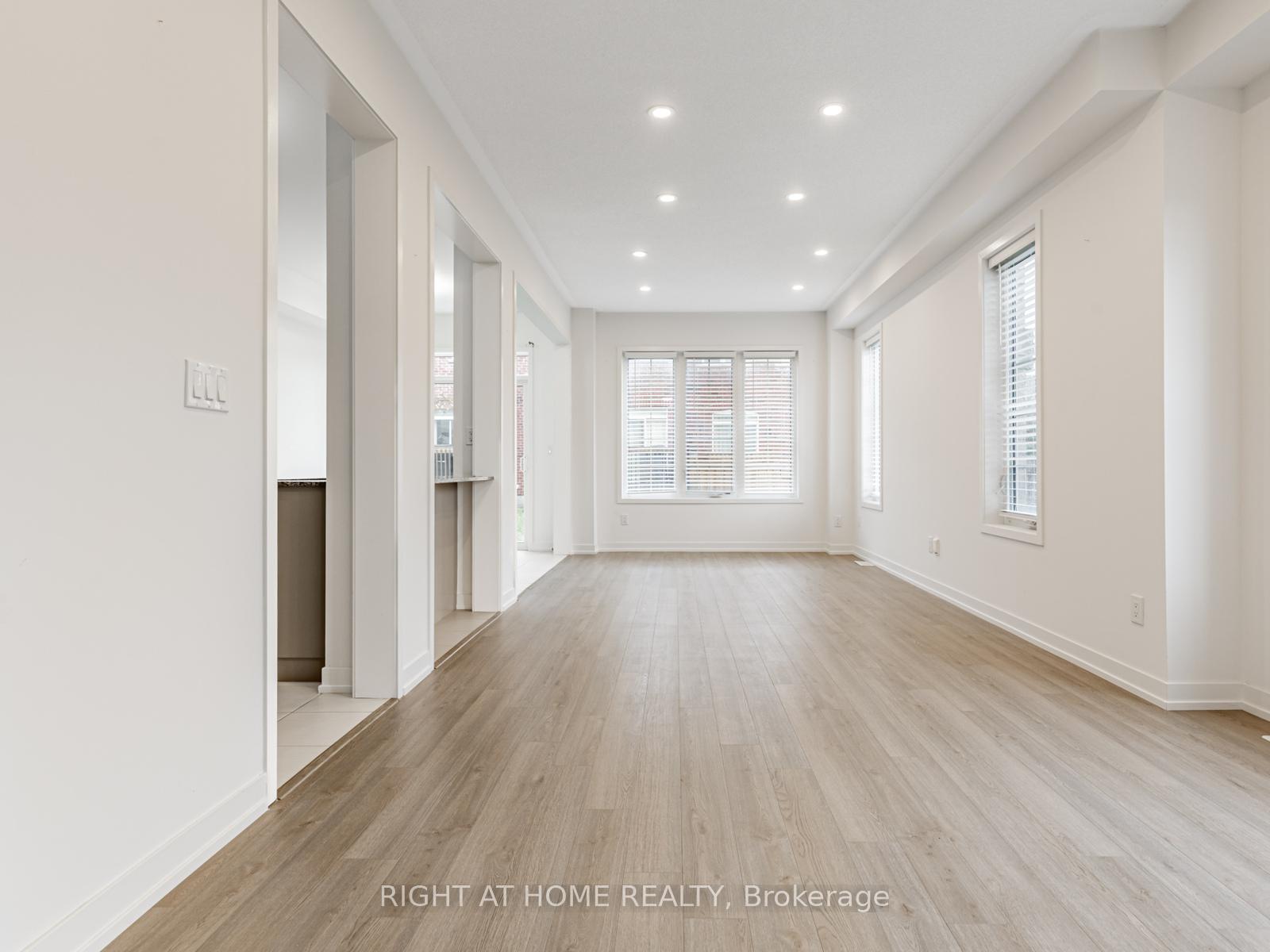 Photo 8 of 115 Knott End Crescent, Newmarket, Glenway Estates — HOMEH