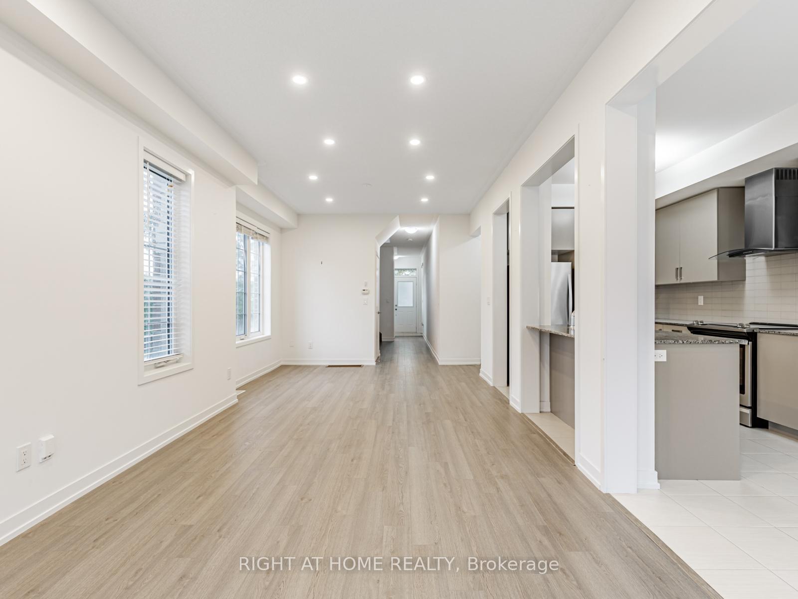 Photo 9 of 115 Knott End Crescent, Newmarket, Glenway Estates — HOMEH