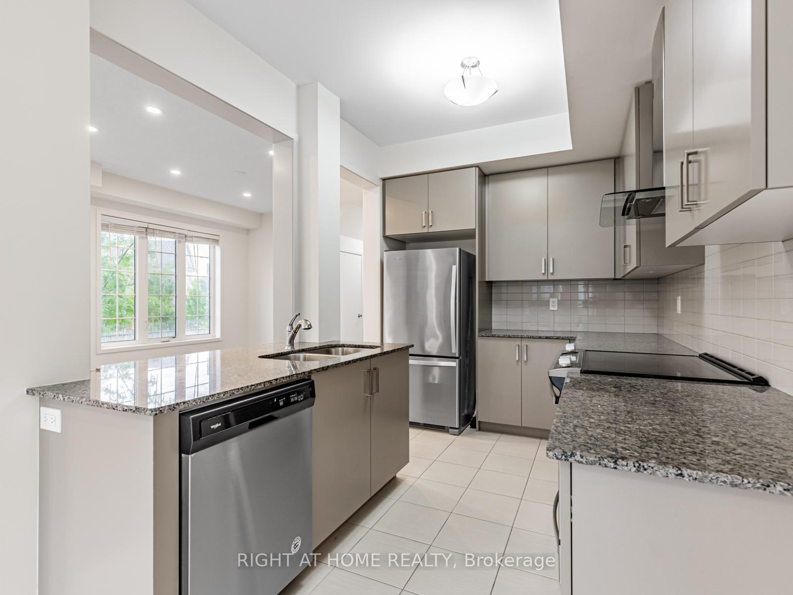 Photo 12 of 115 Knott End Crescent, Newmarket, Glenway Estates — HOMEH