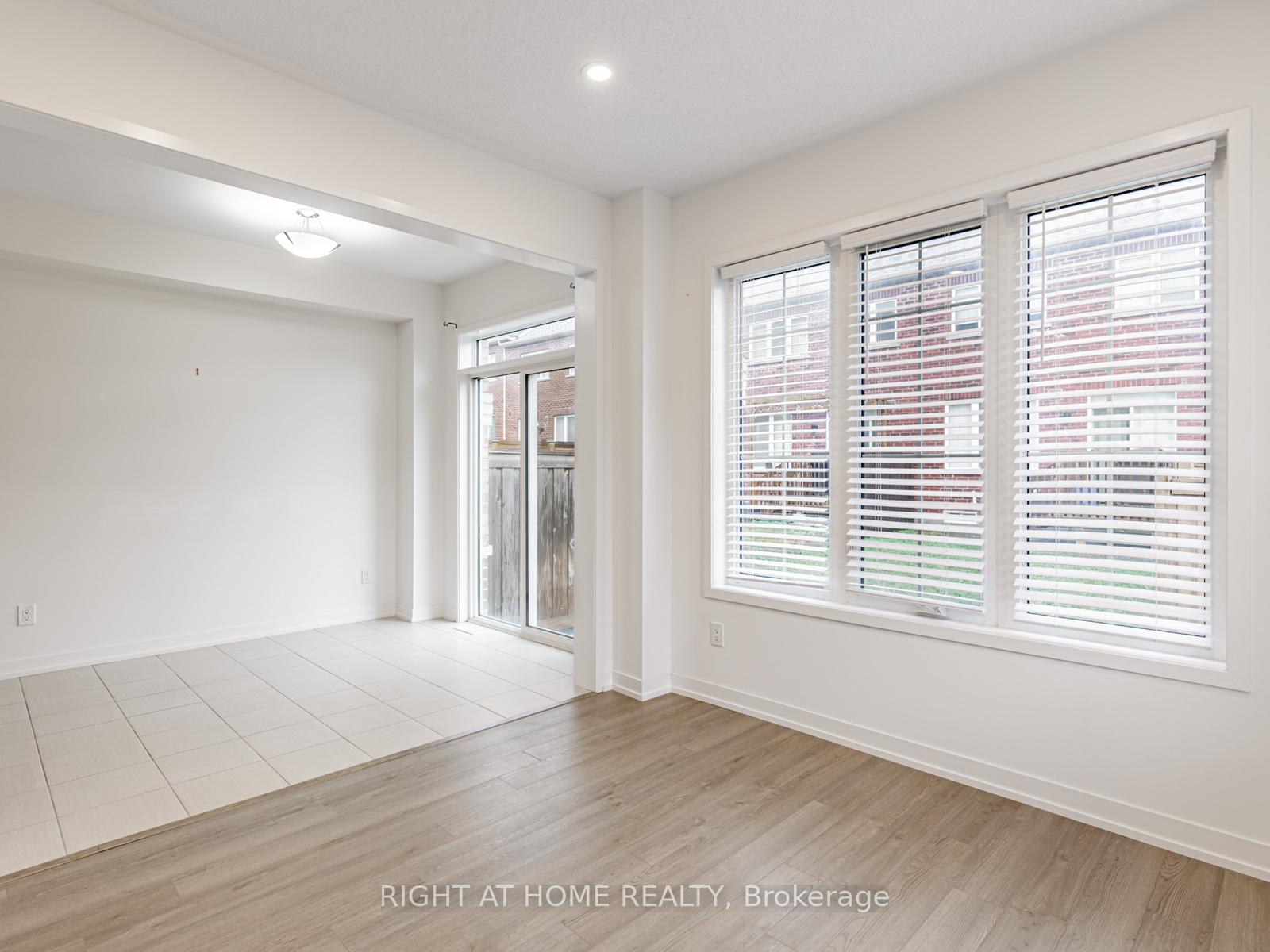 Photo 15 of 115 Knott End Crescent, Newmarket, Glenway Estates — HOMEH