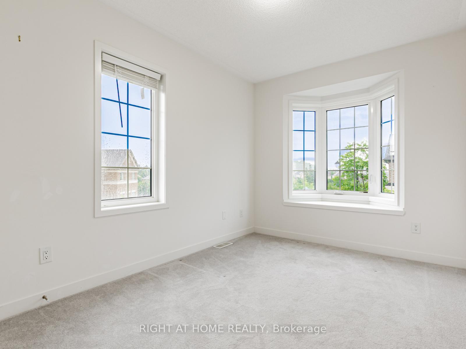 Photo 18 of 115 Knott End Crescent, Newmarket, Glenway Estates — HOMEH