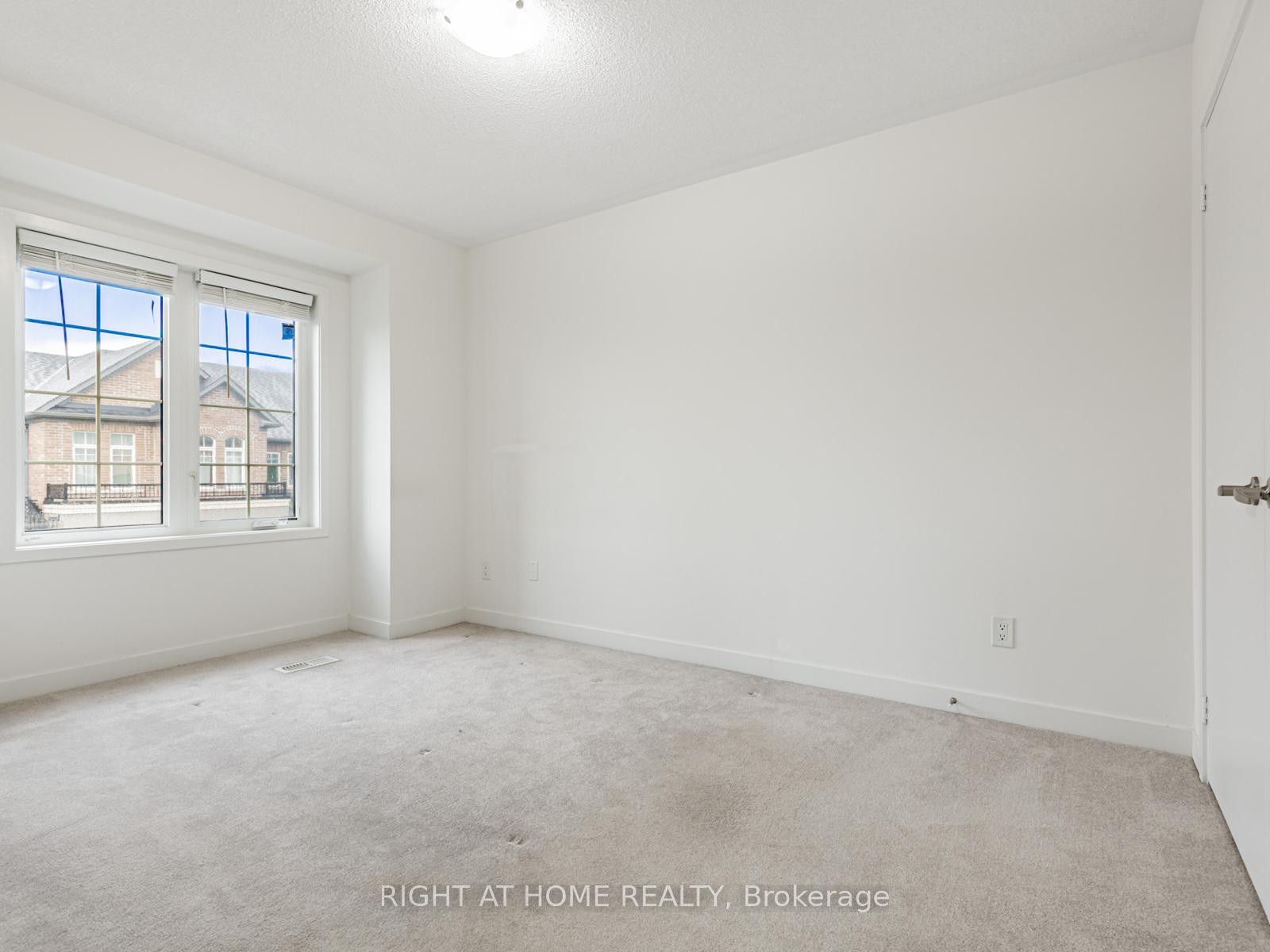 Photo 19 of 115 Knott End Crescent, Newmarket, Glenway Estates — HOMEH