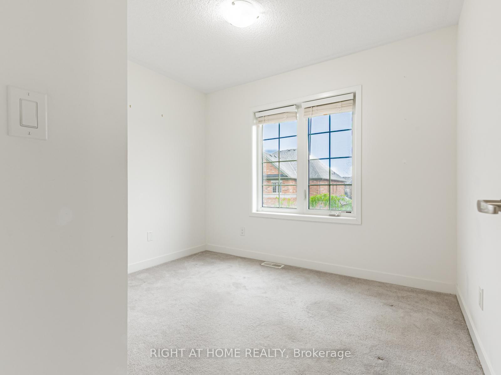Photo 21 of 115 Knott End Crescent, Newmarket, Glenway Estates — HOMEH
